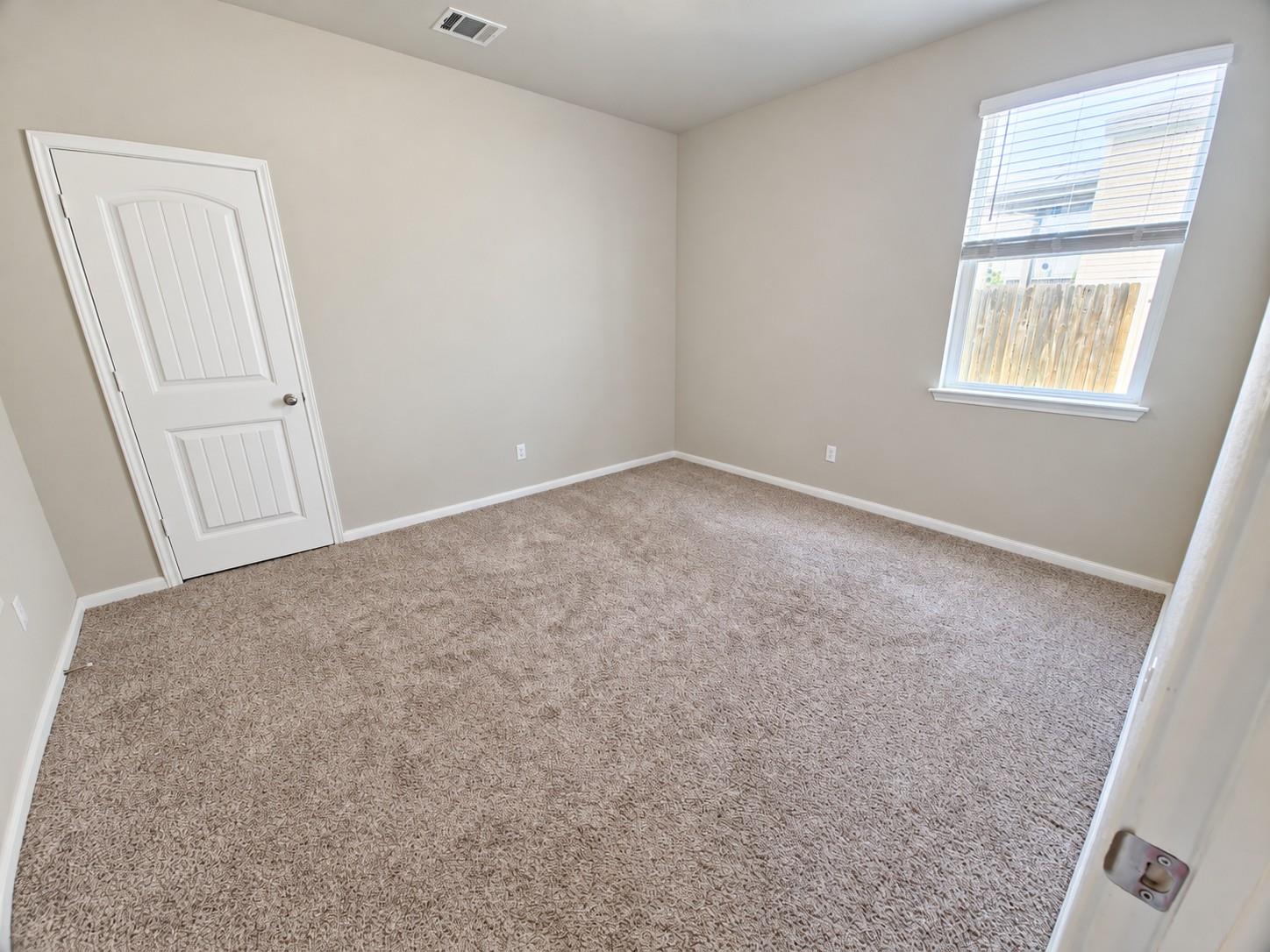 309 Naset Dr Property Photo 16