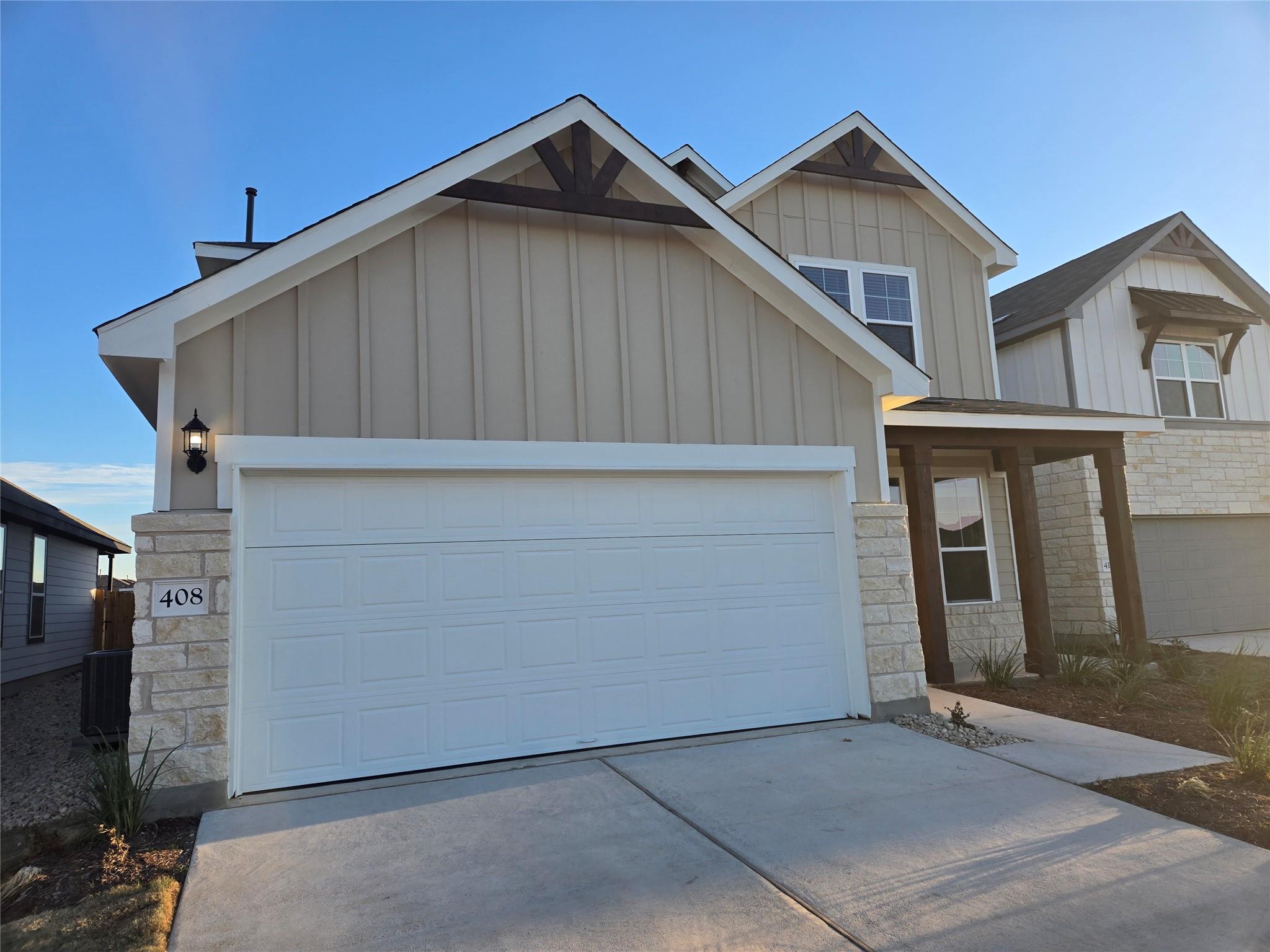 408 Acuff Ln Property Photo 5