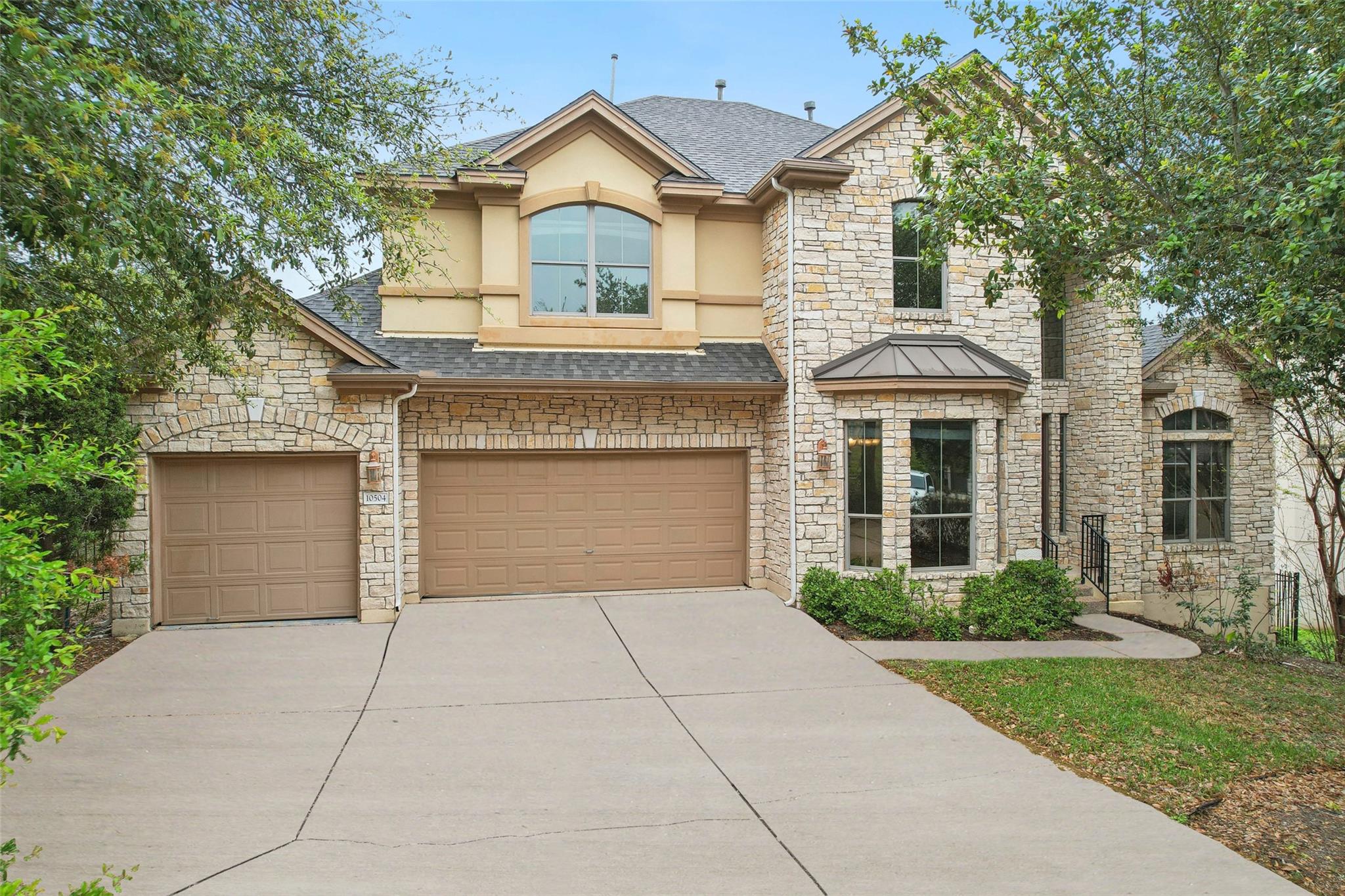 10504 Prezia Dr Property Photo 2