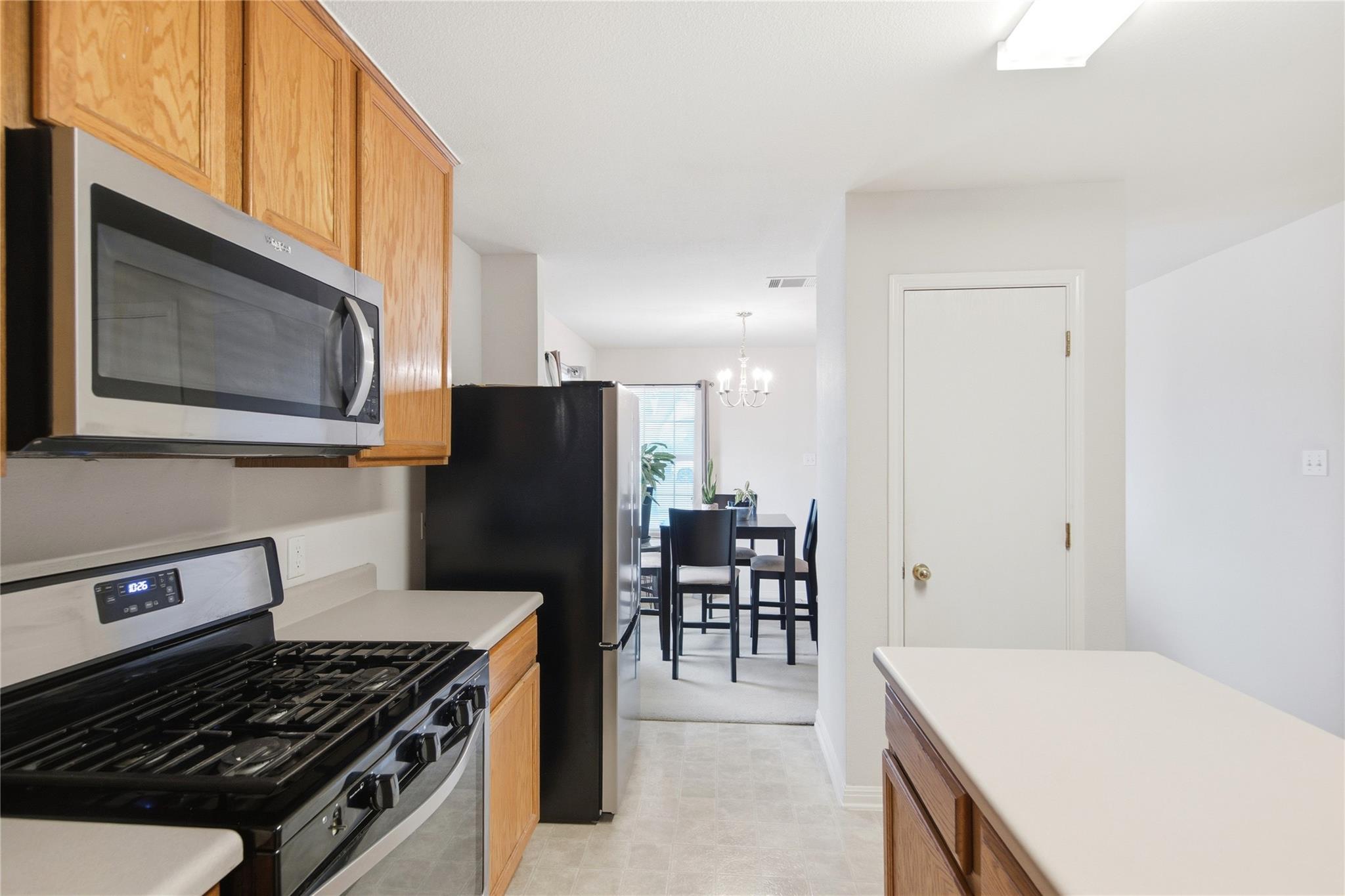 11609 Lansdowne Rd Property Photo 7