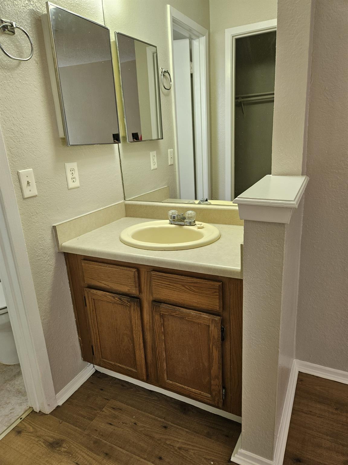 805 Lexington Rd #b Property Photo 6