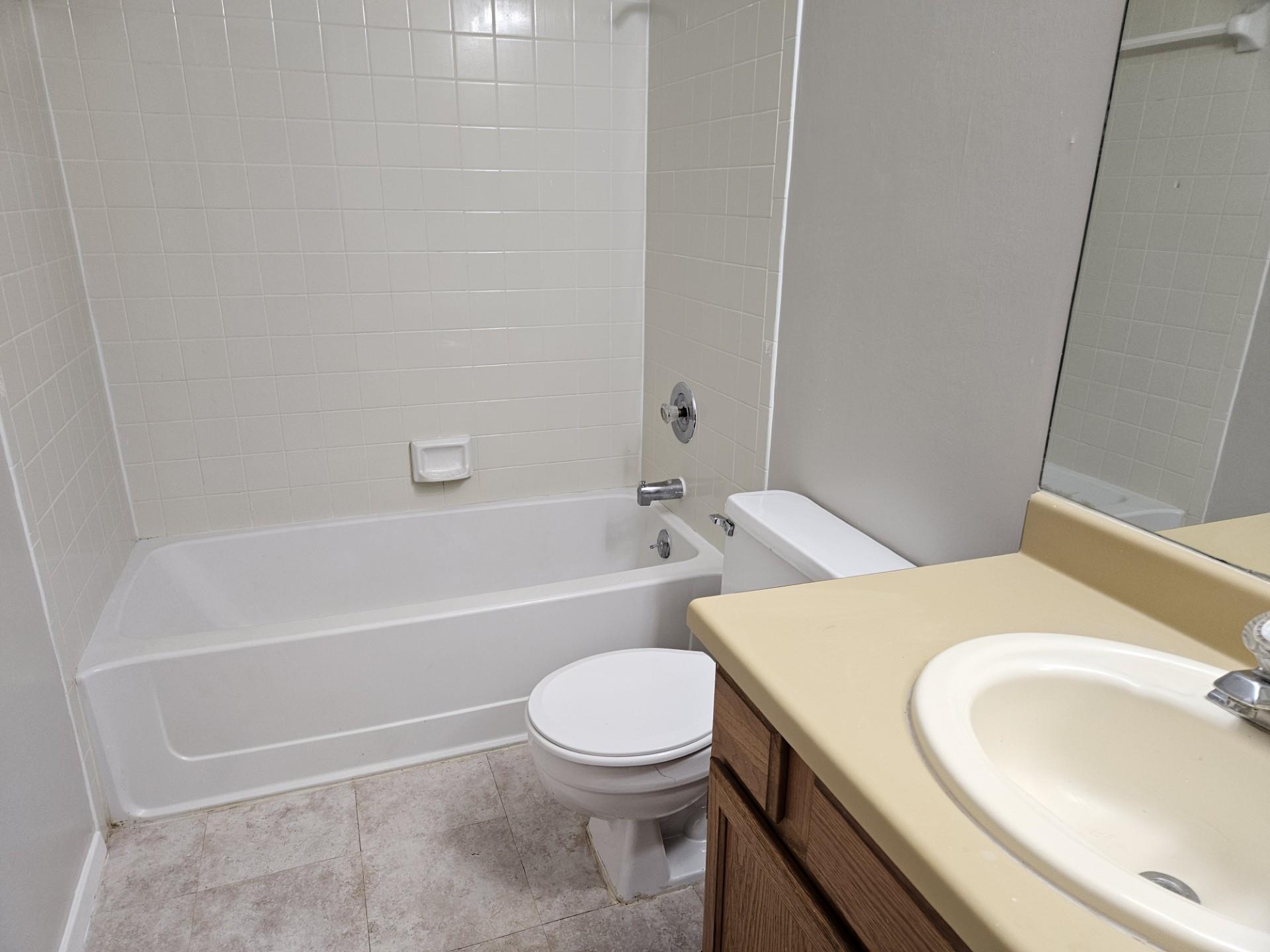 805 Lexington Rd #b Property Photo 9