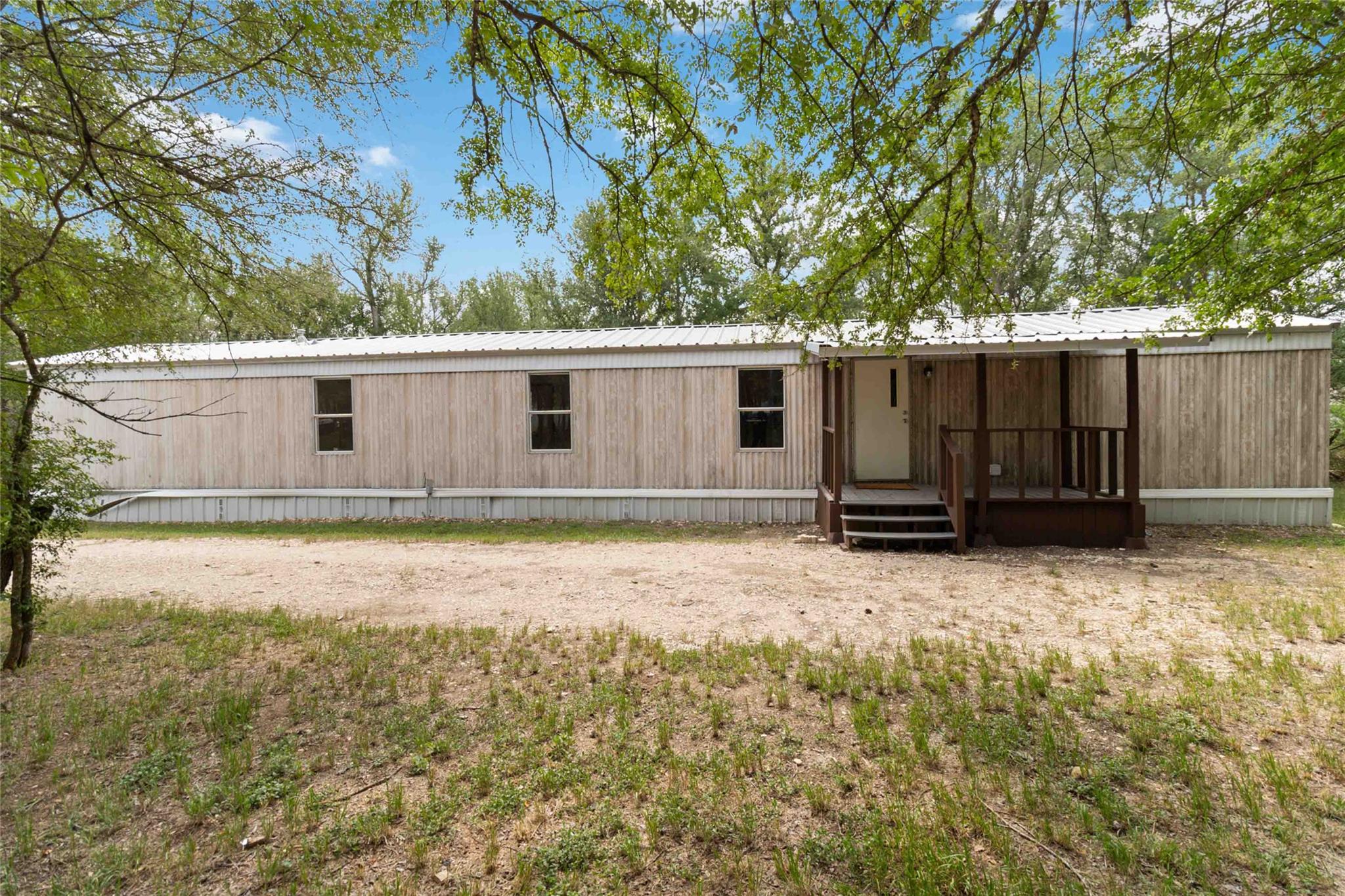 153 Cherylton Dr Property Photo 7