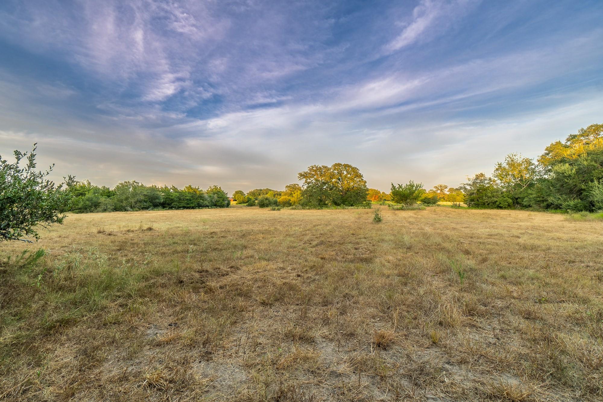 1830 Holub Rd Property Photo 19