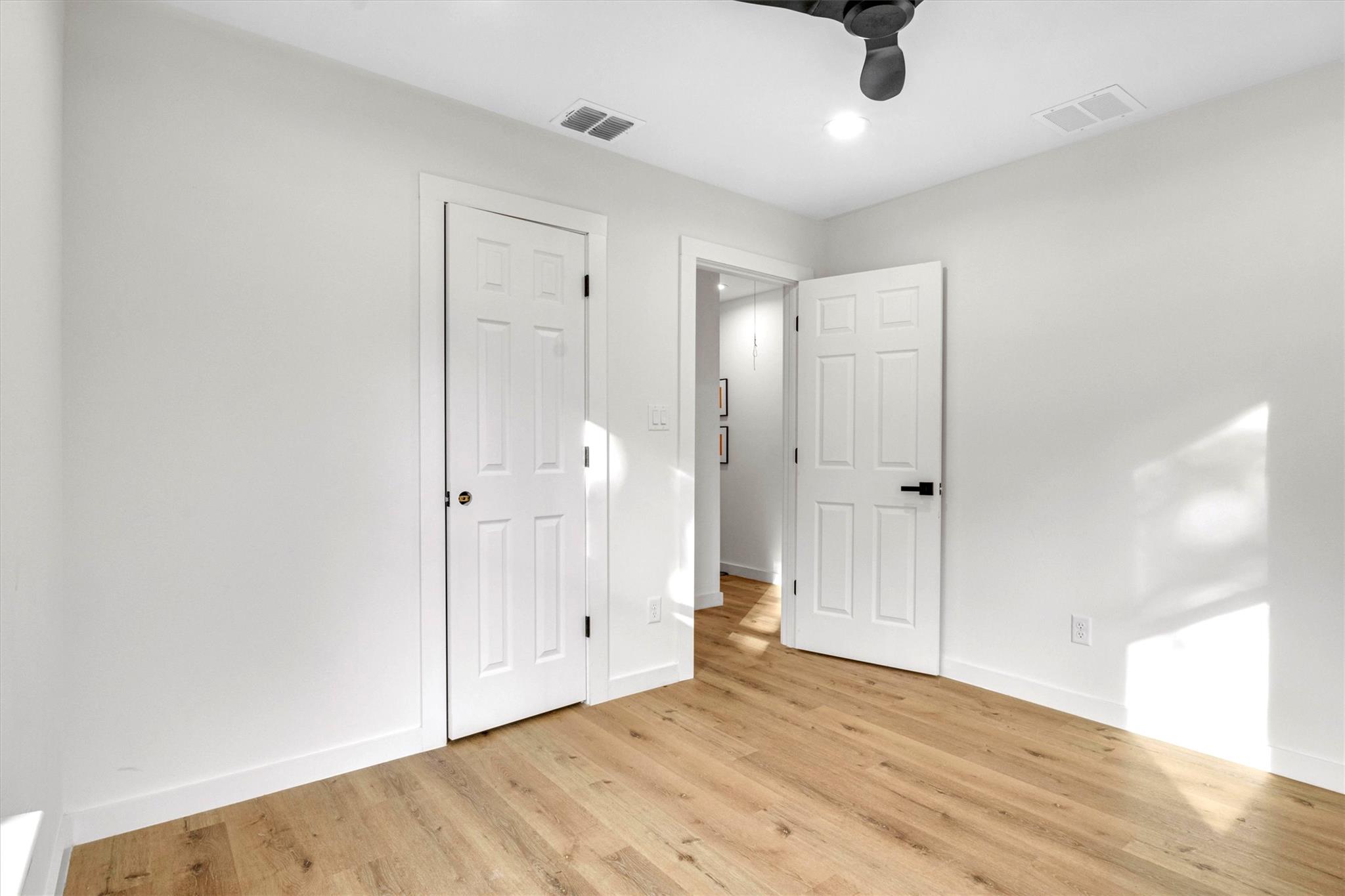 1103 Marshall St Property Photo 22