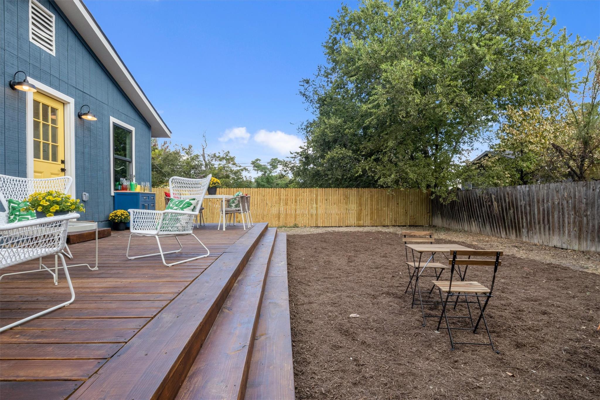 1103 Marshall St Property Photo 31