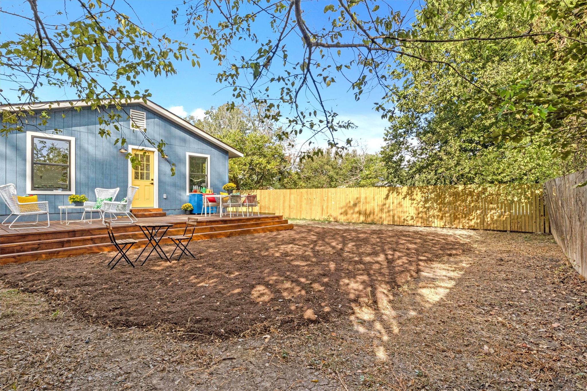 1103 Marshall St Property Photo 32