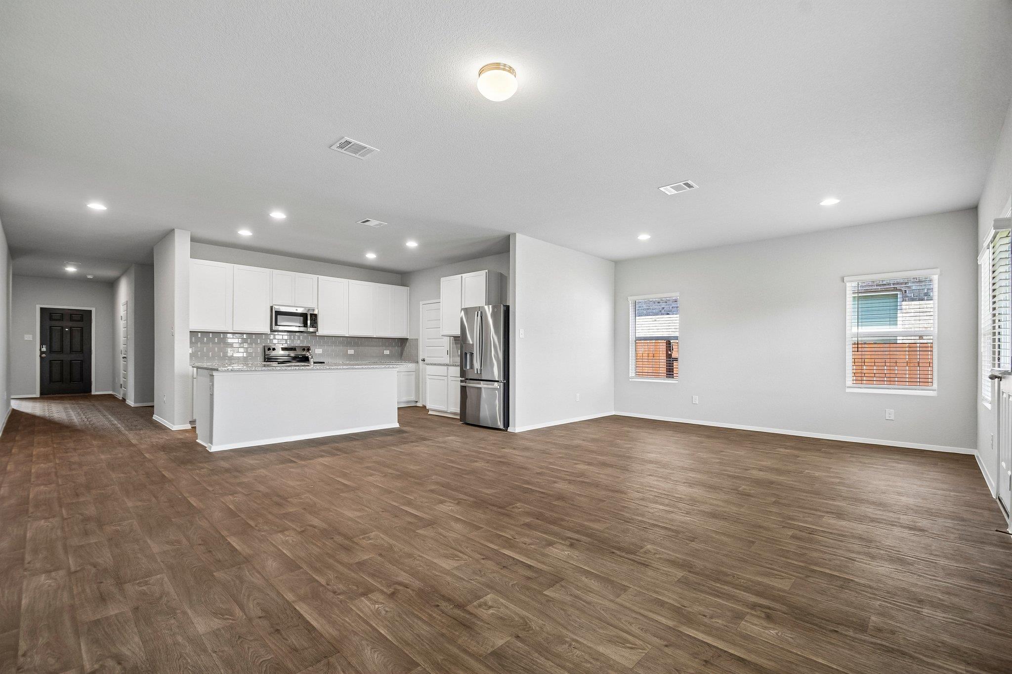 2428 Ambling Trl Property Photo 11