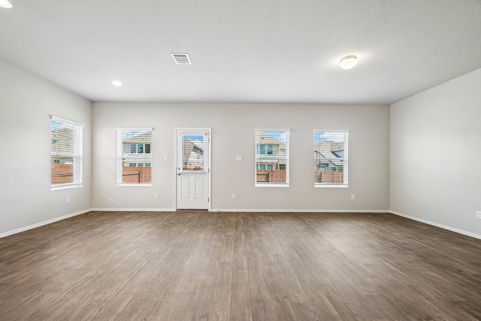 2428 Ambling Trl Property Photo 12