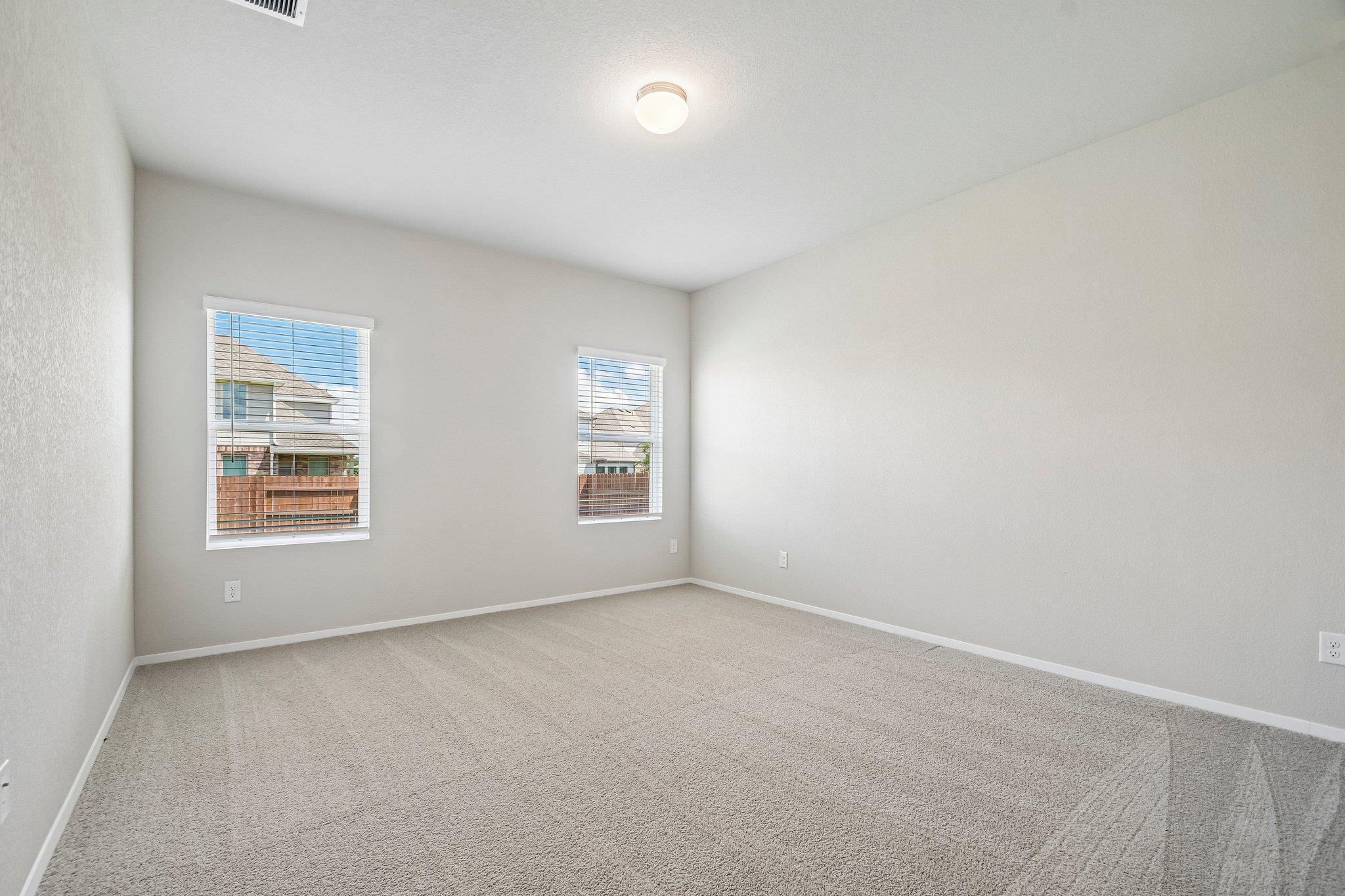 2428 Ambling Trl Property Photo 16