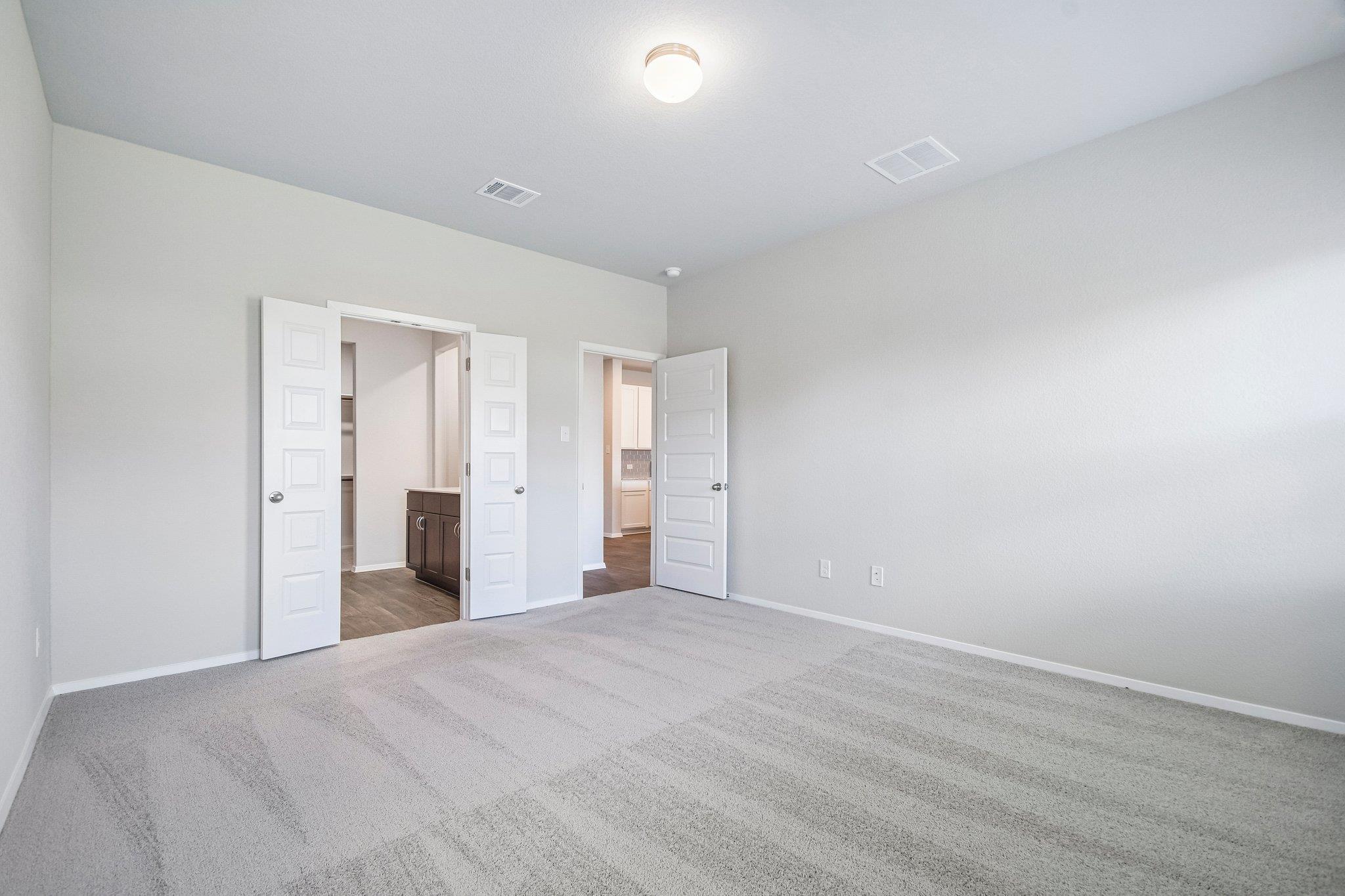 2428 Ambling Trl Property Photo 18
