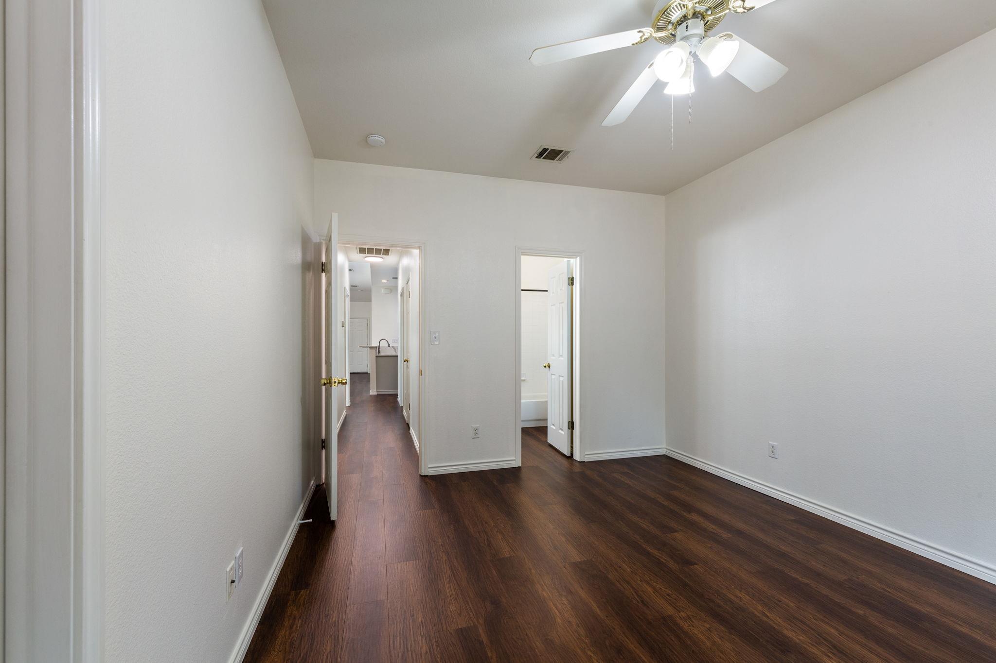 8708 Weiser Dr #b Property Photo 15
