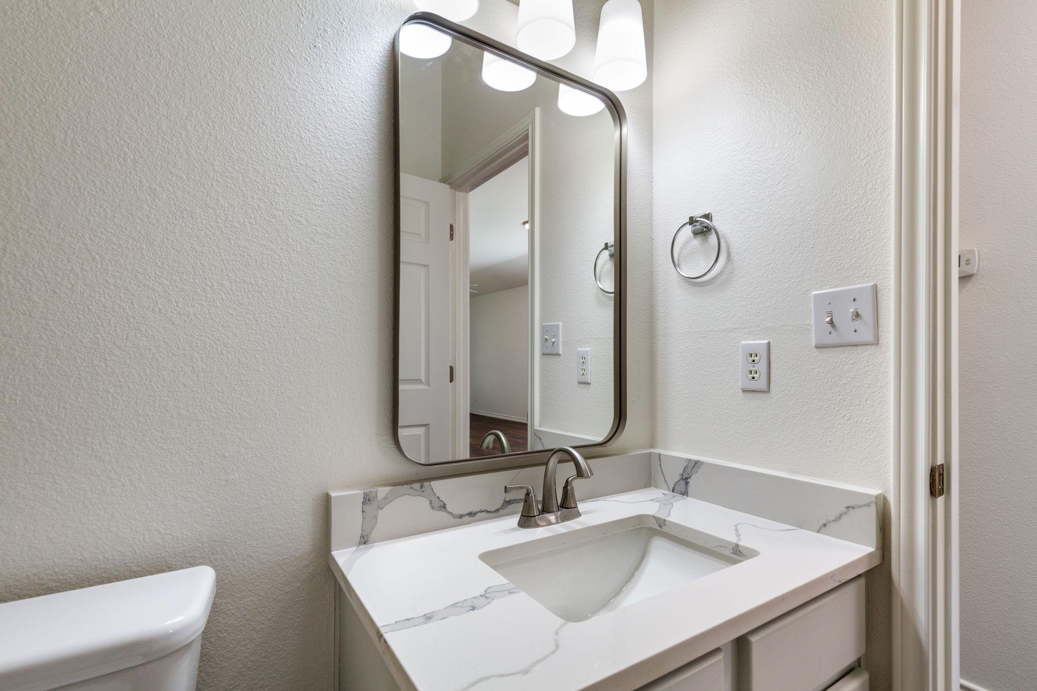 8708 Weiser Dr #b Property Photo 23