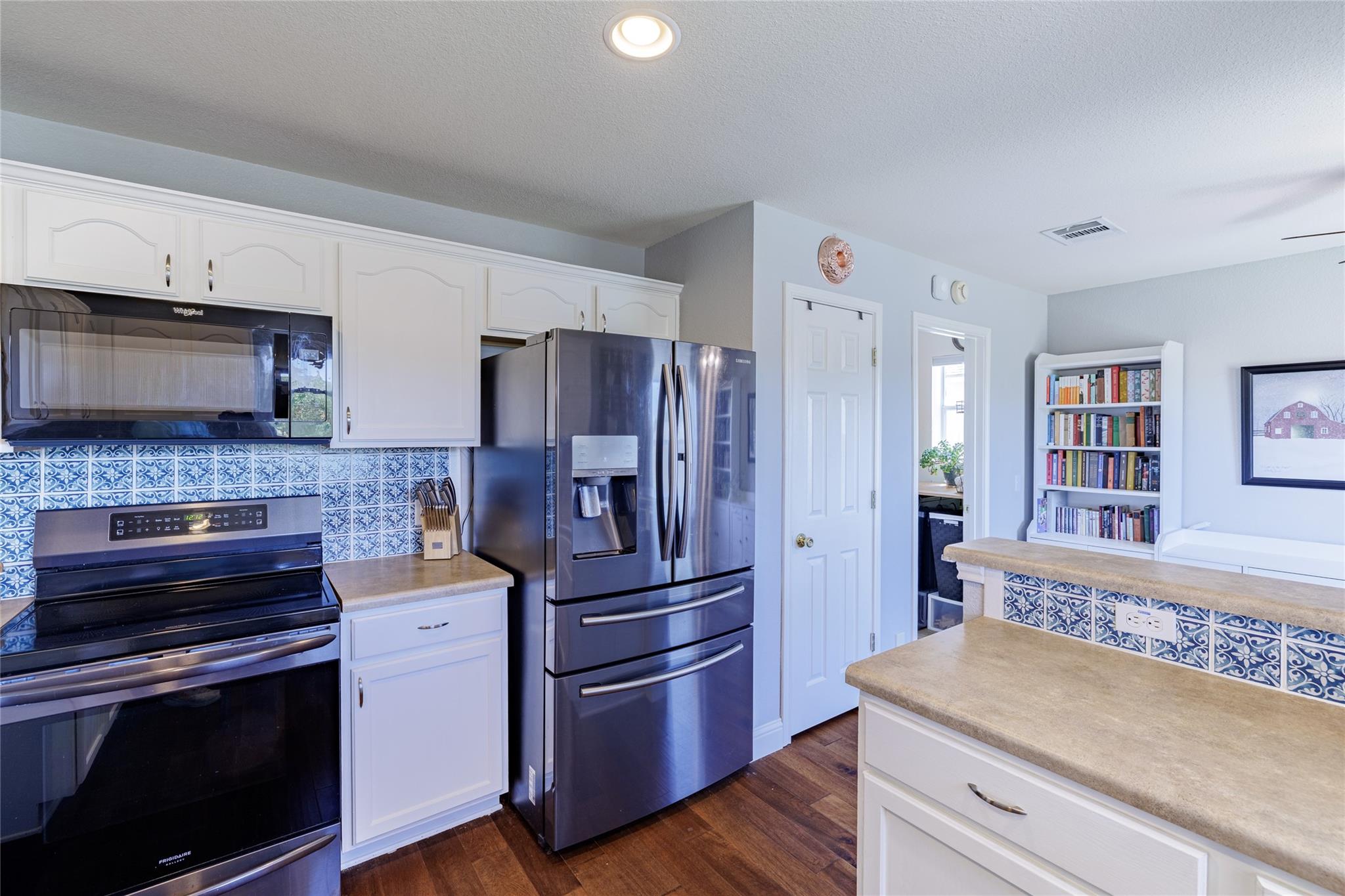204 Precipice Way Property Photo 8