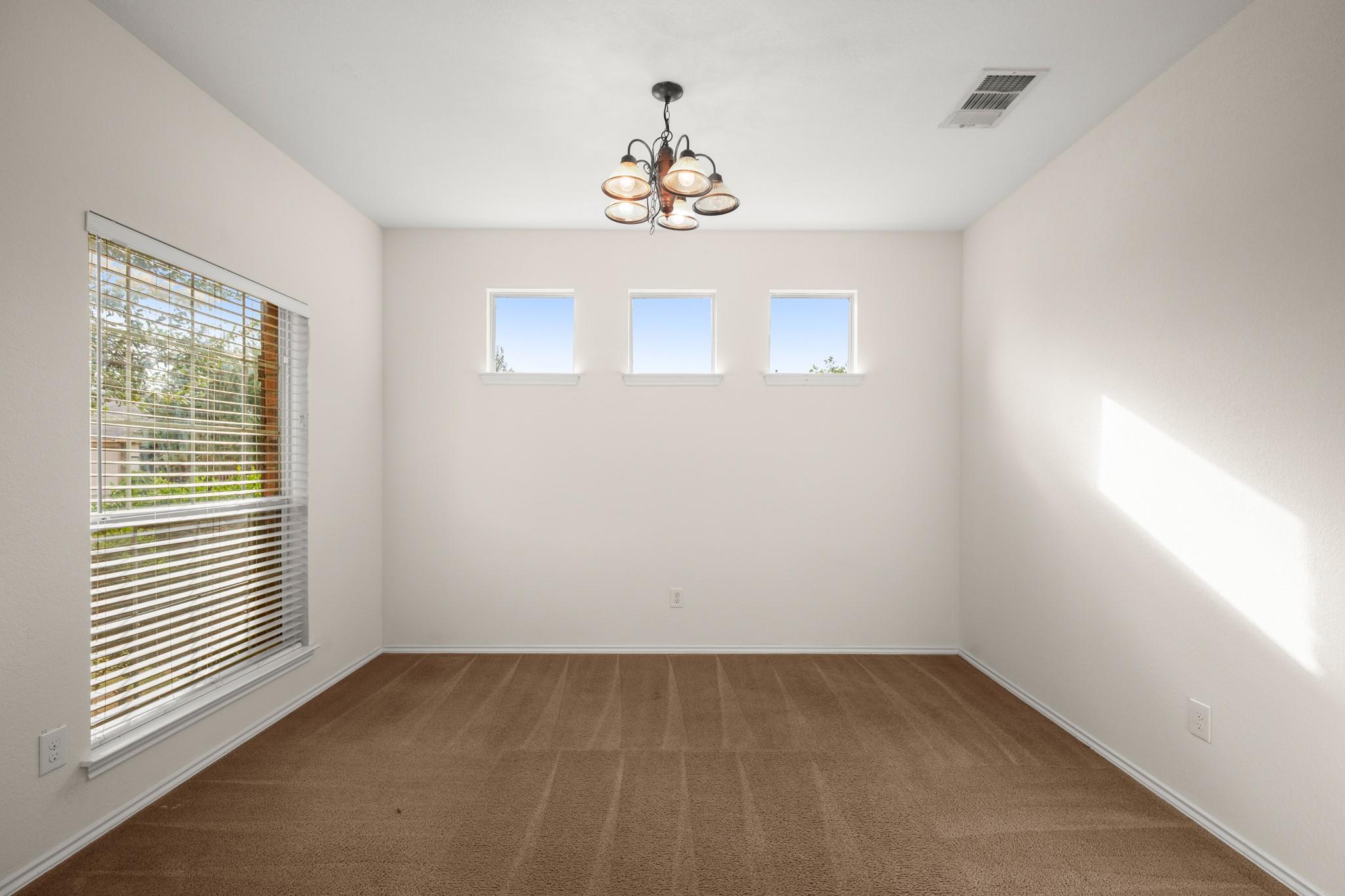 4617 Tiddle Ln Property Photo 2