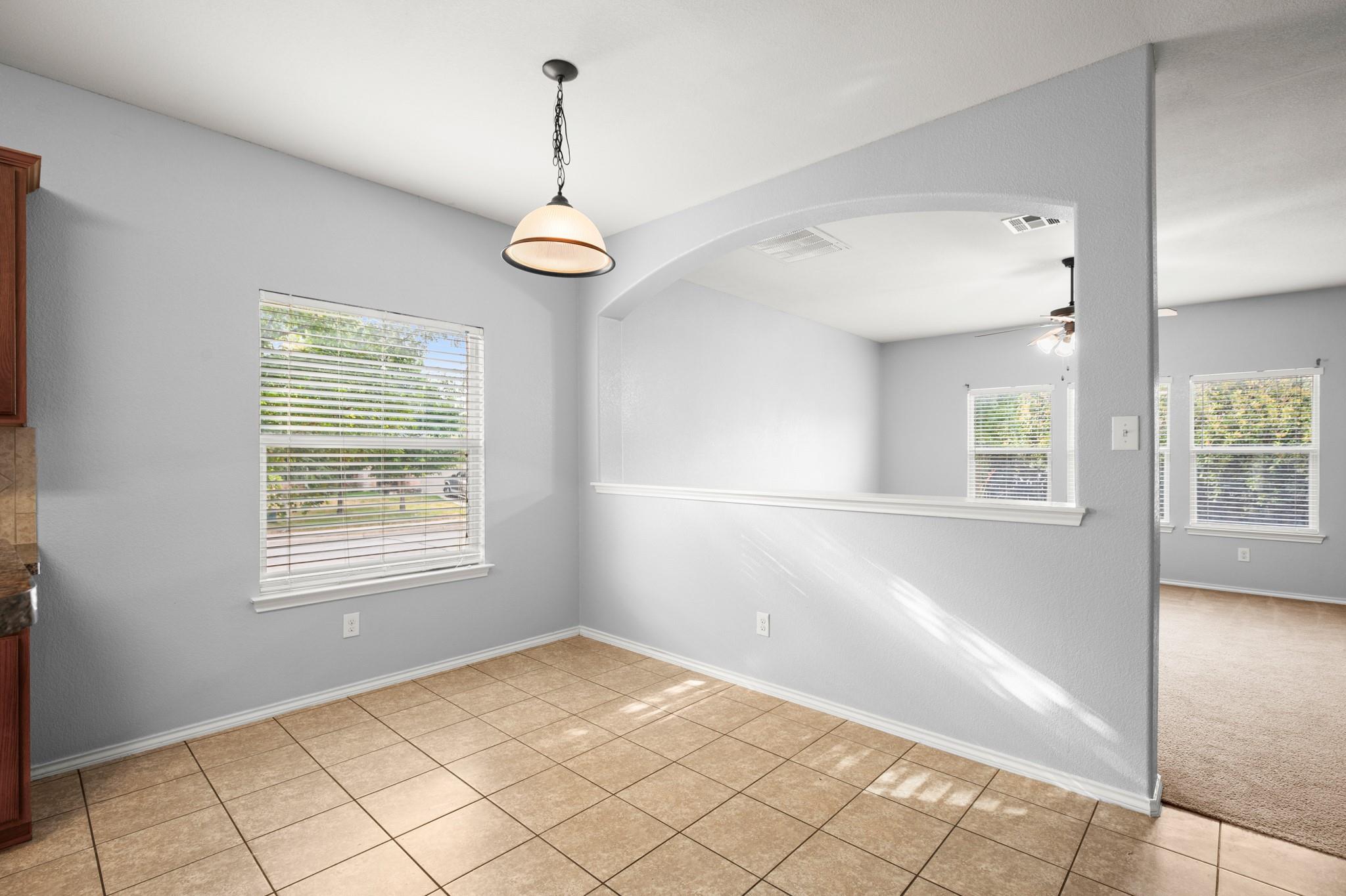 4617 Tiddle Ln Property Photo 3