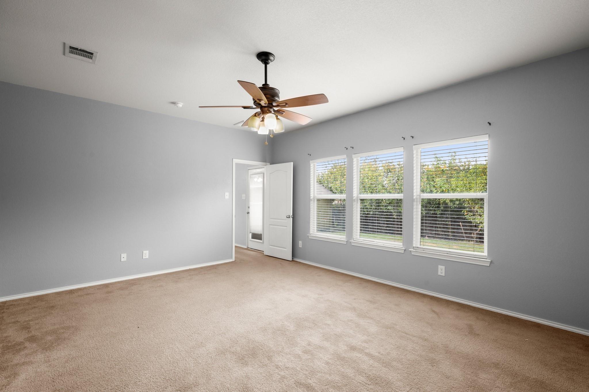 4617 Tiddle Ln Property Photo 12