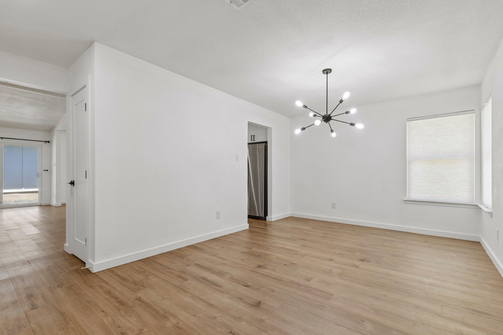 1900 Rampart Cir Property Photo 4