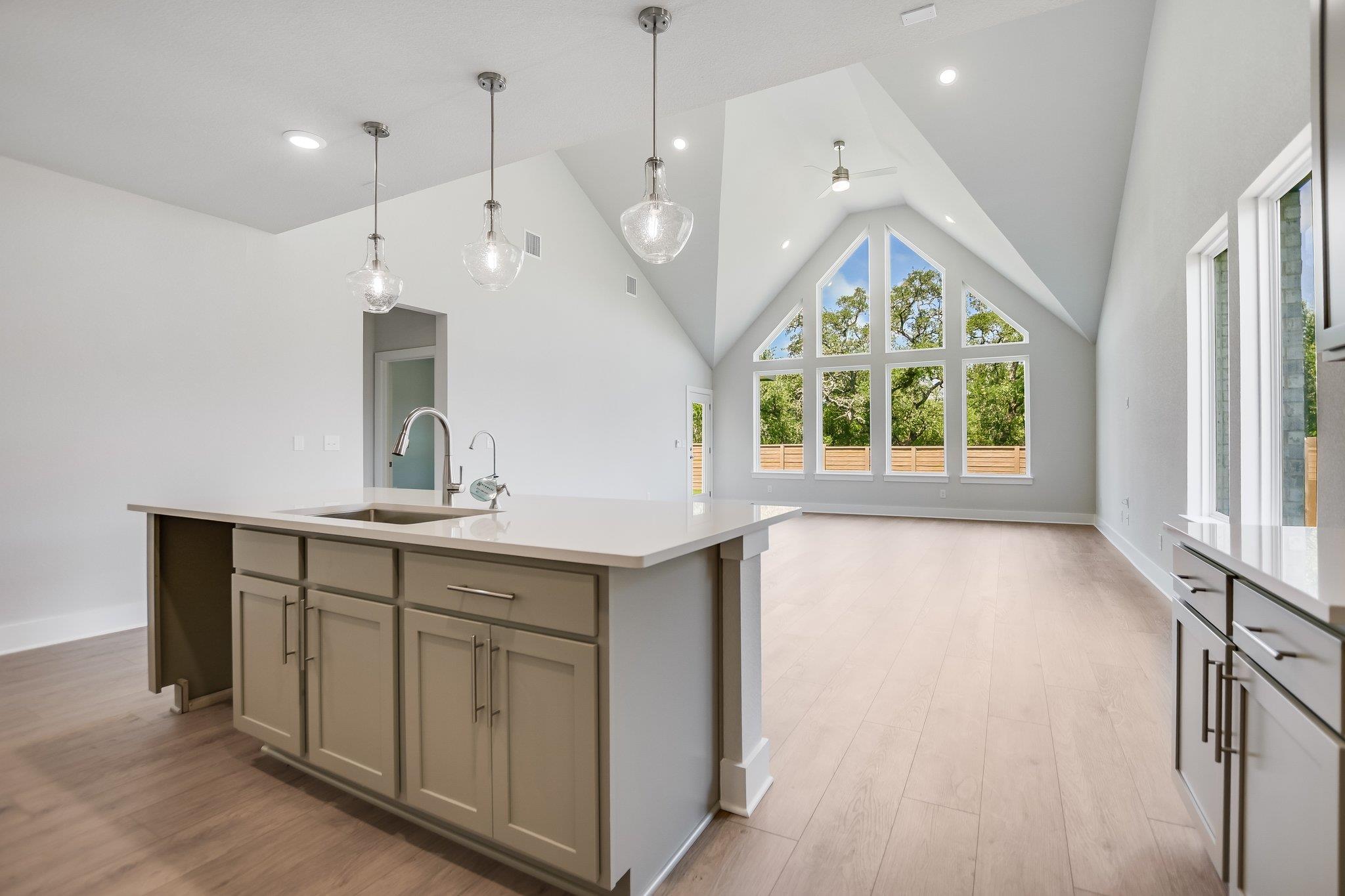278 Smithsonian Ln Property Photo 5