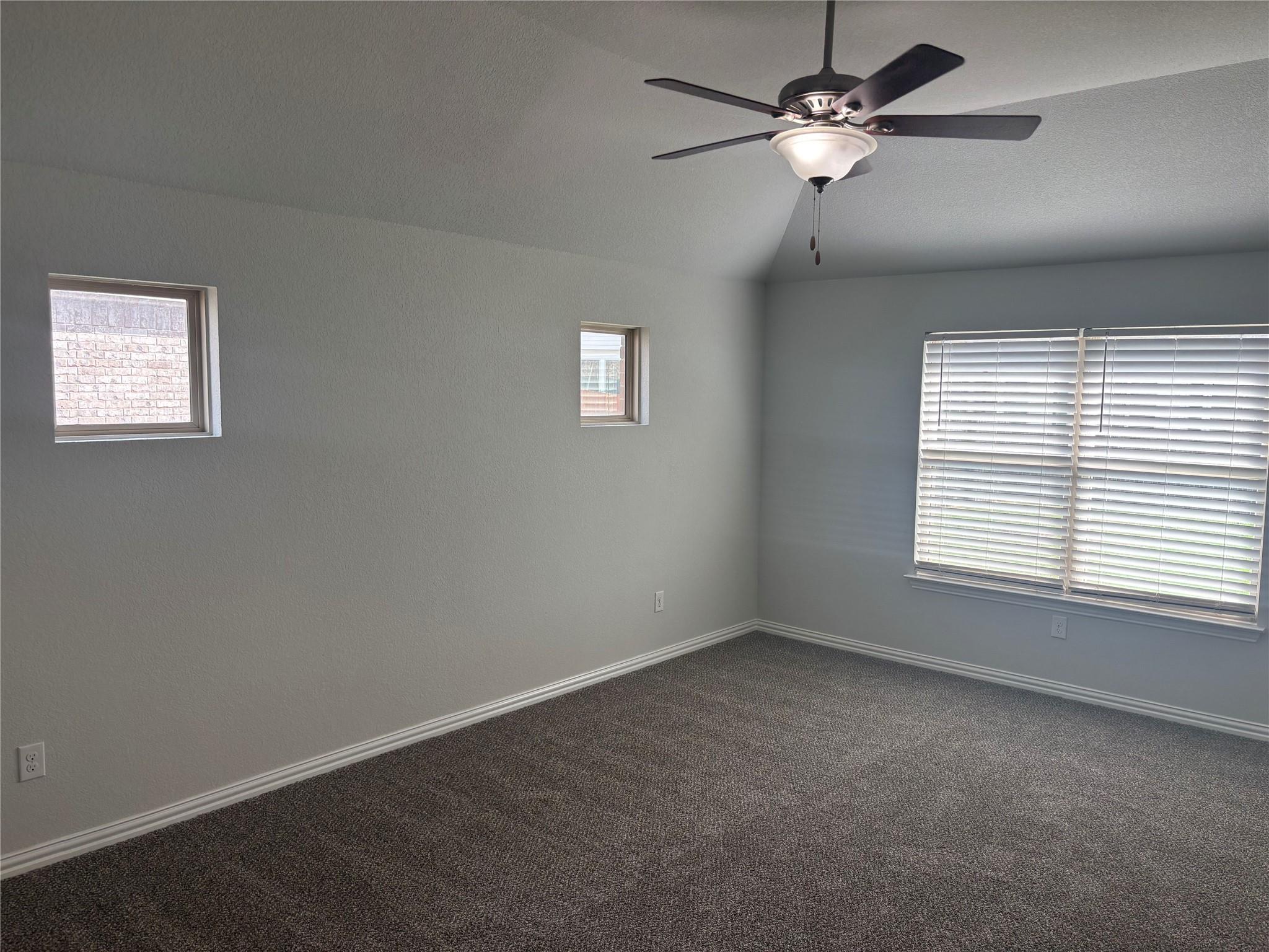 330 Algaroba Loop Property Photo 6