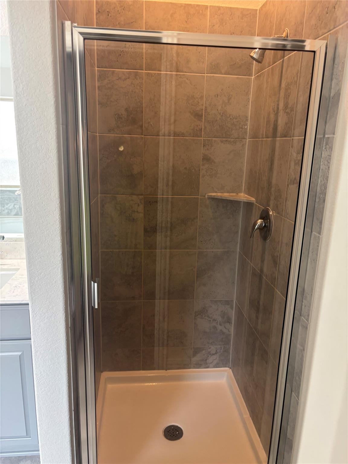 330 Algaroba Loop Property Photo 8