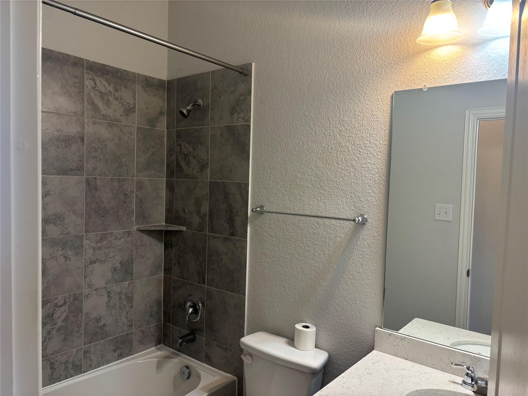 330 Algaroba Loop Property Photo 13