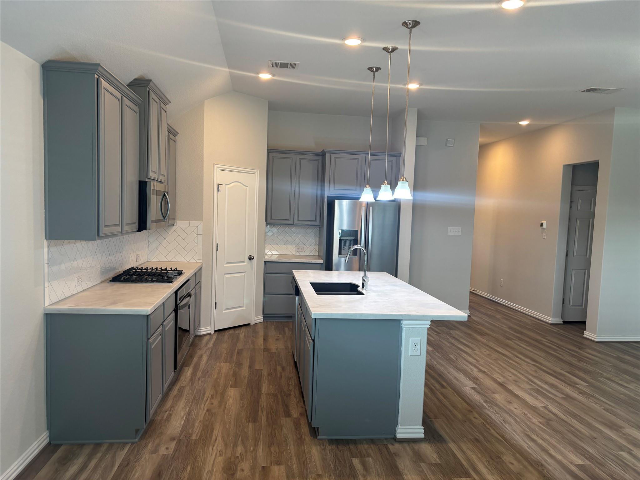 330 Algaroba Loop Property Photo 15