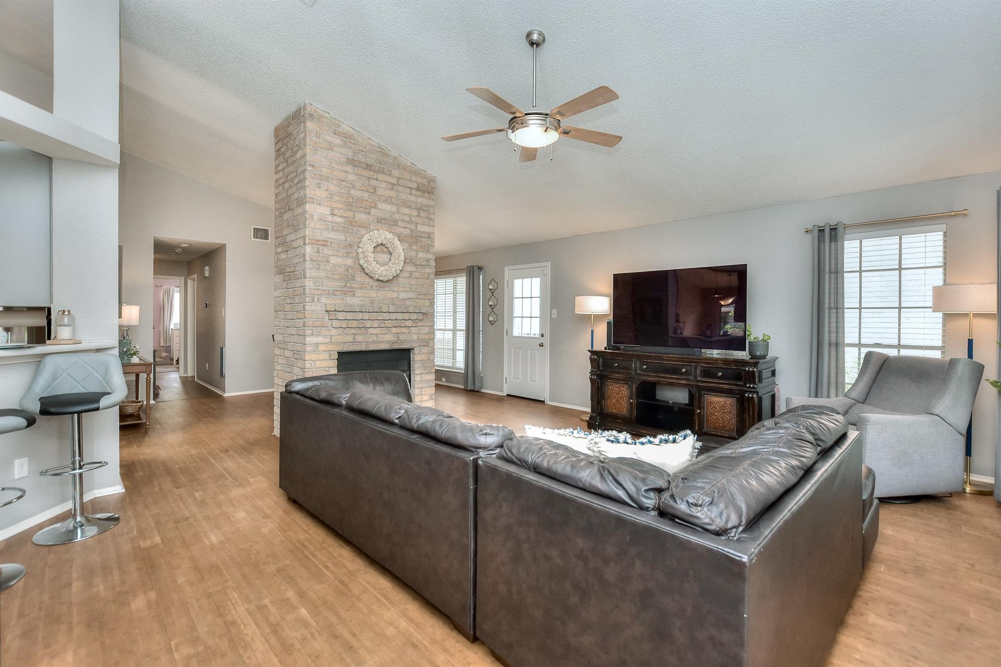 2203 Nathan Dr Property Photo 1