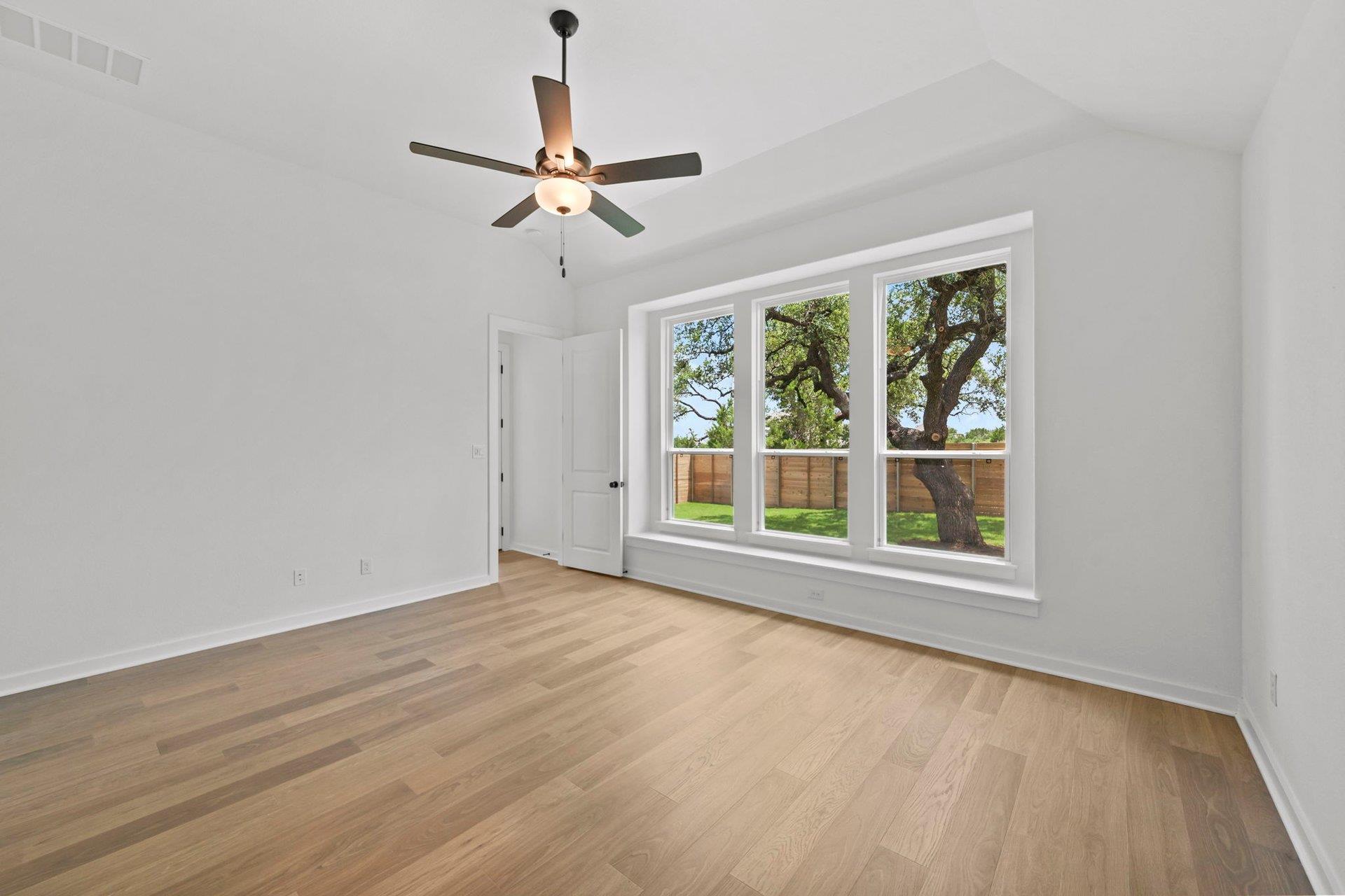 1329 White Daisy Ln Property Photo 17