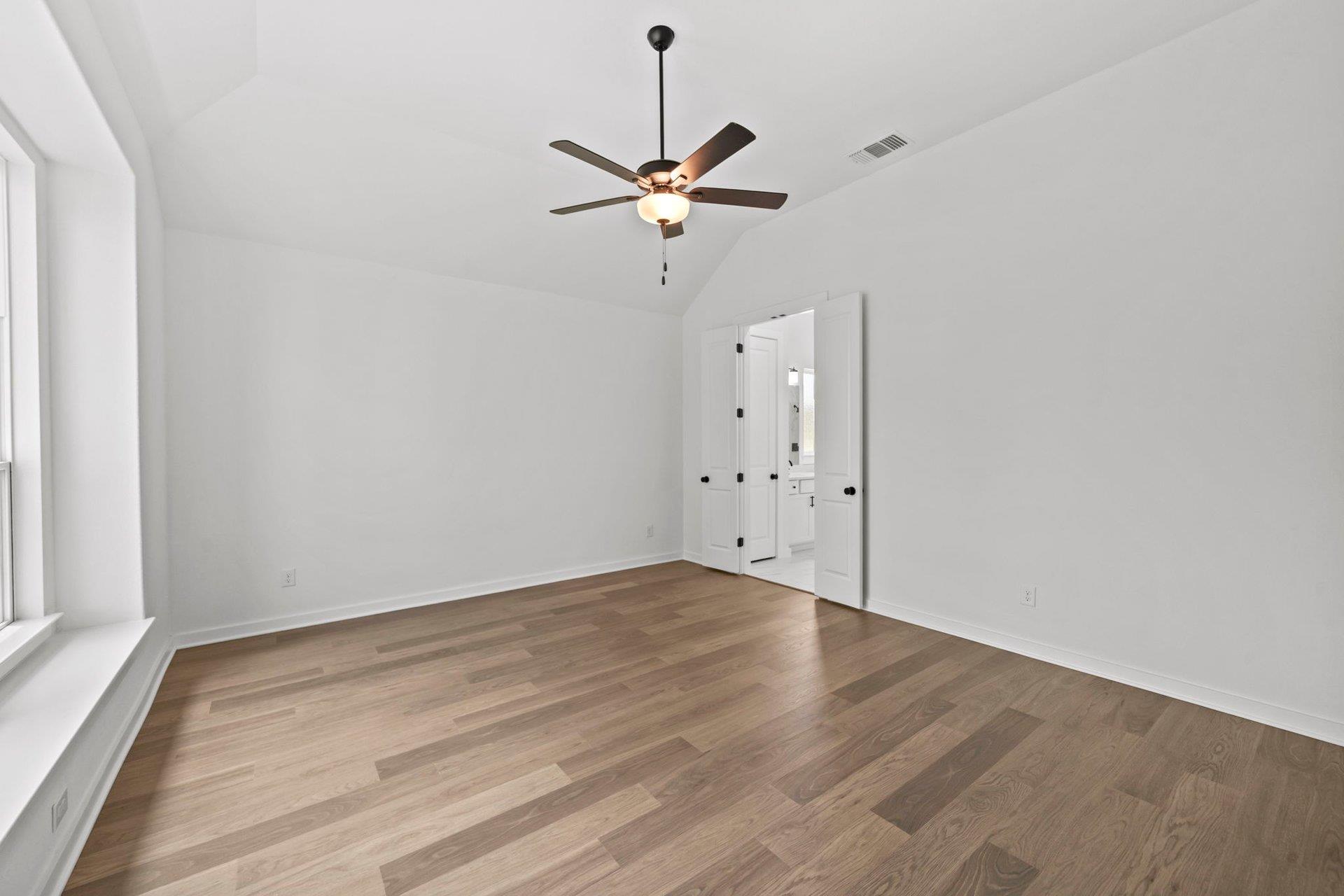 1329 White Daisy Ln Property Photo 18