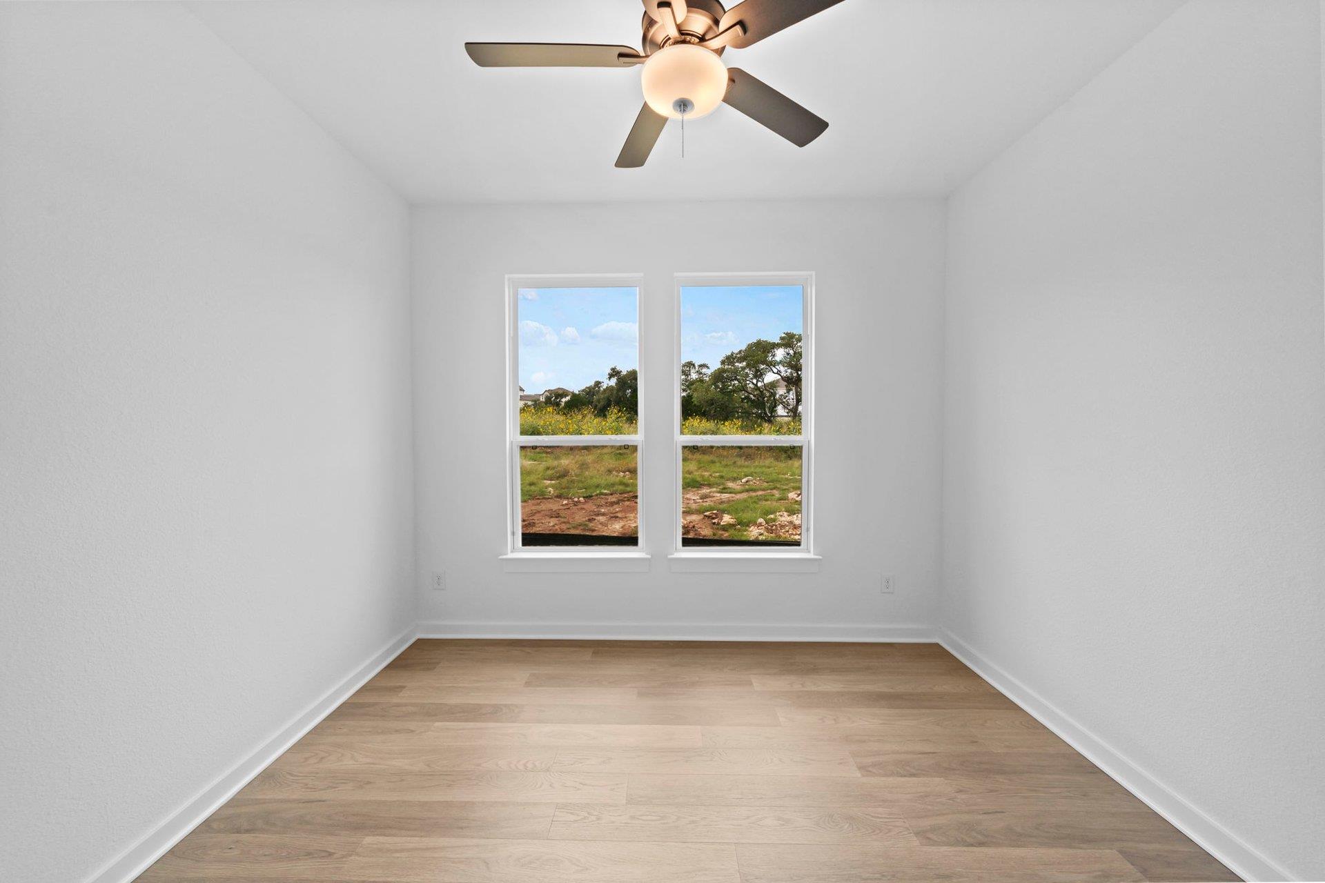 1329 White Daisy Ln Property Photo 23