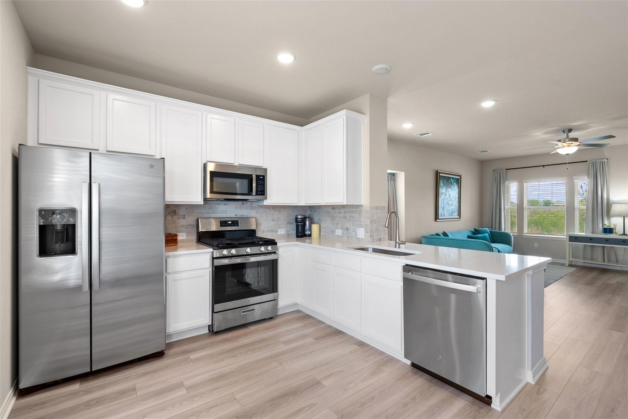 17930 Giglio Way Property Photo 4