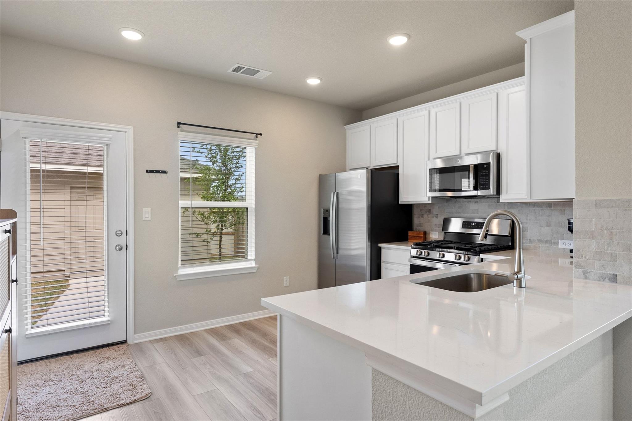 17930 Giglio Way Property Photo 8