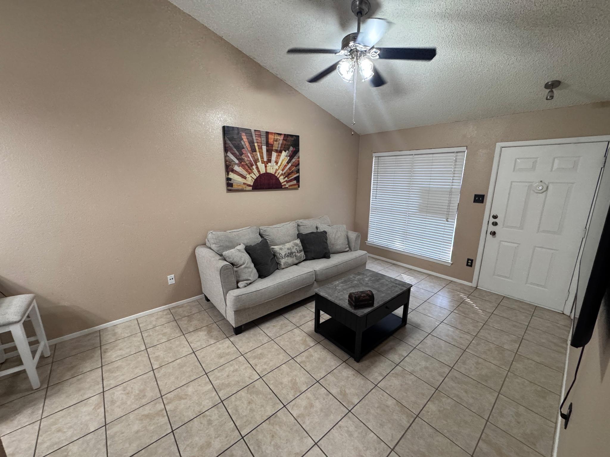 1015 E Yager Ln #172 Property Photo 10