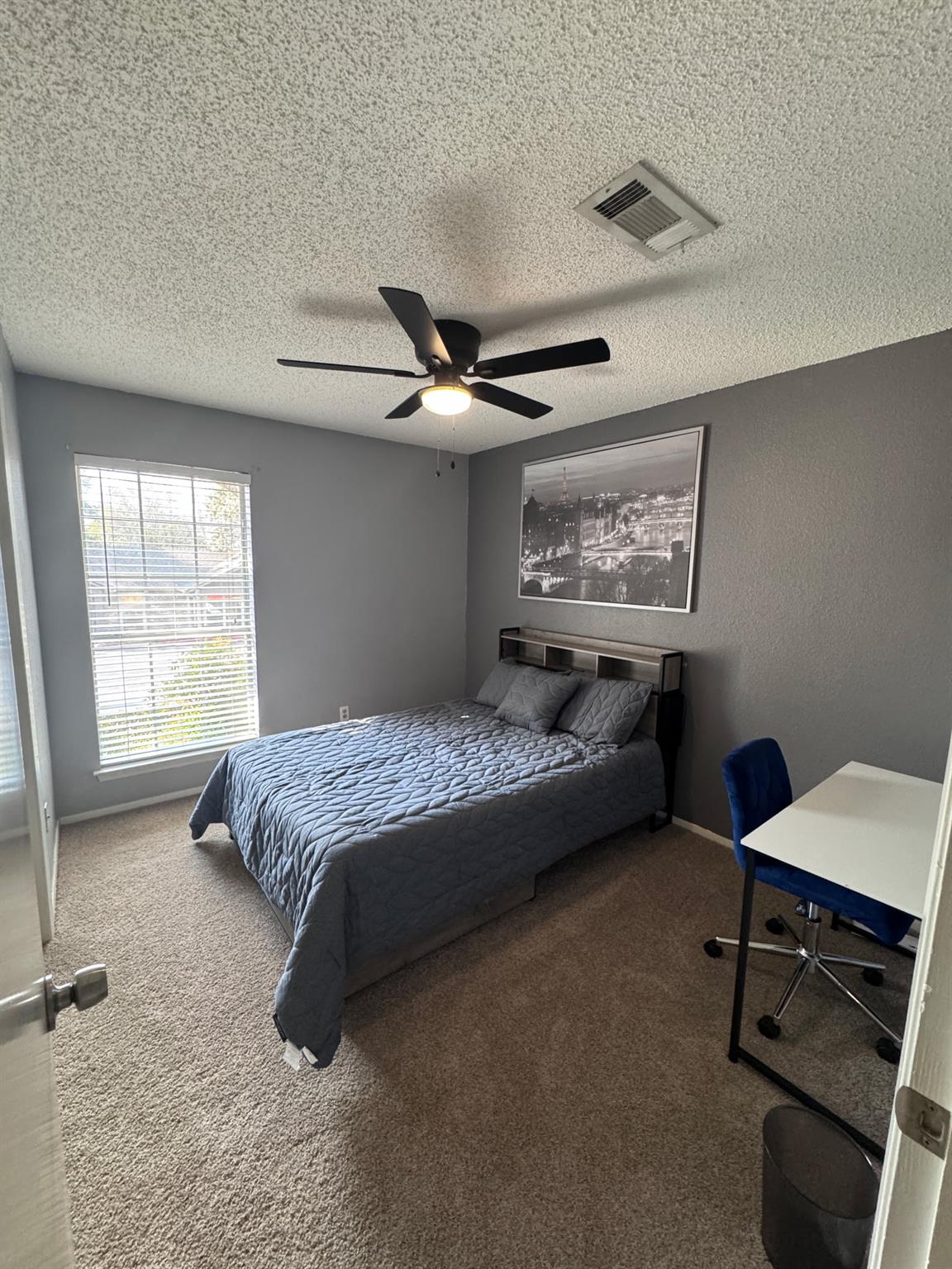 1015 E Yager Ln #172 Property Photo 13