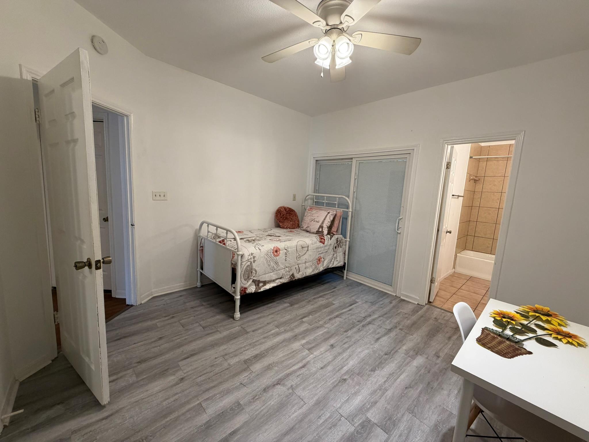 310 Pat Garrison St #3b Property Photo 12