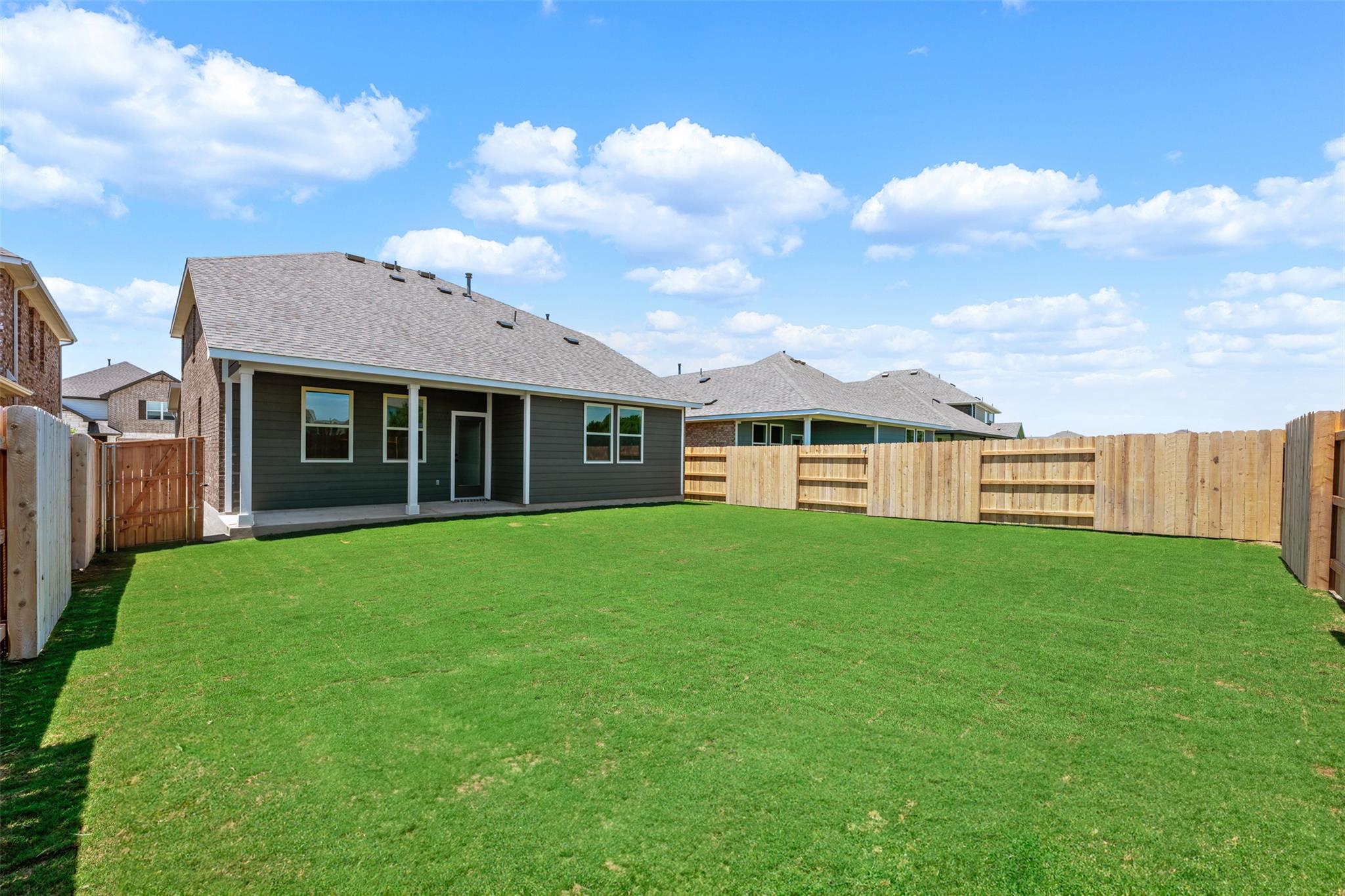 275 Crater Lake Dr Property Photo 37