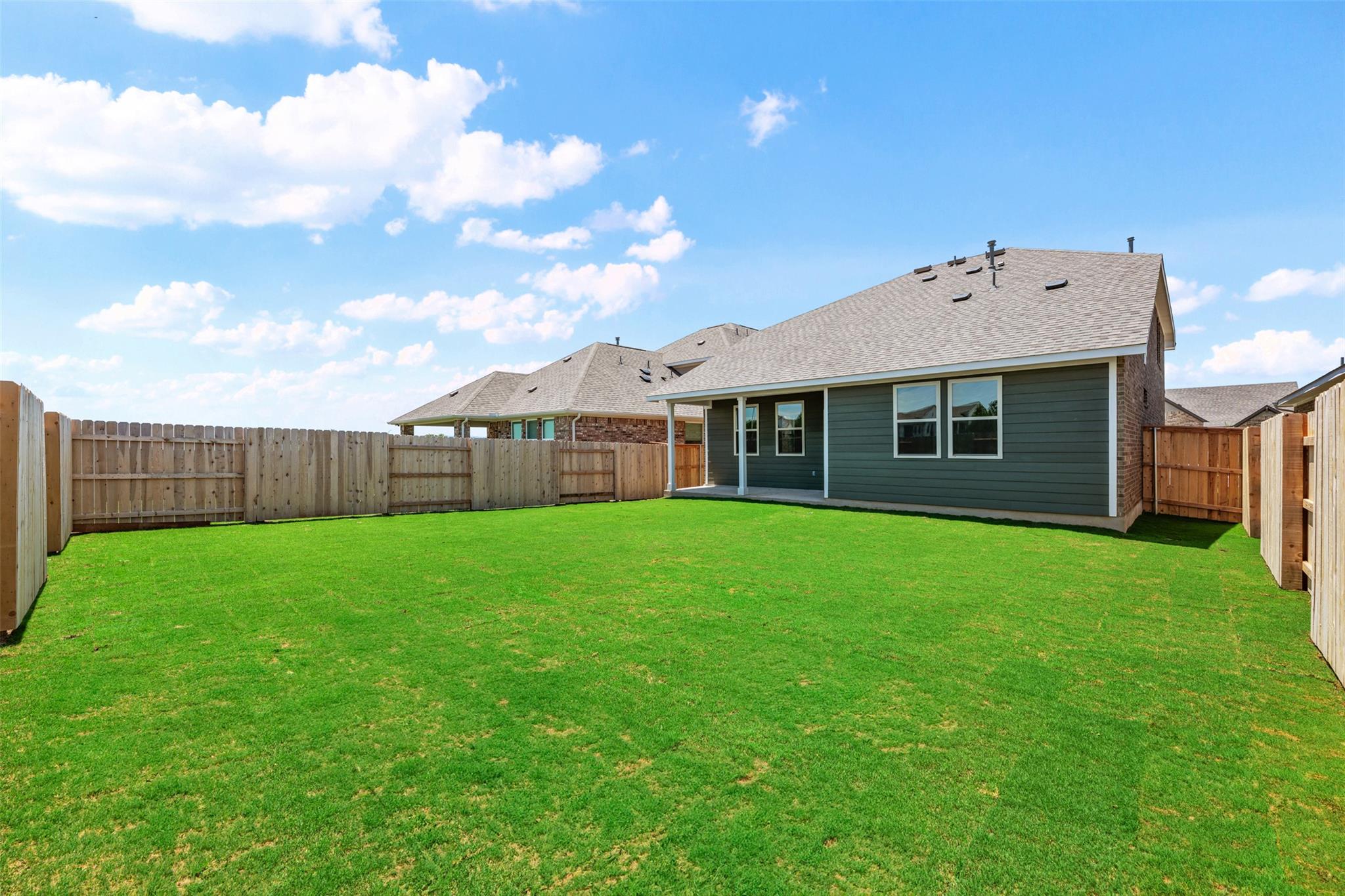 275 Crater Lake Dr Property Photo 39