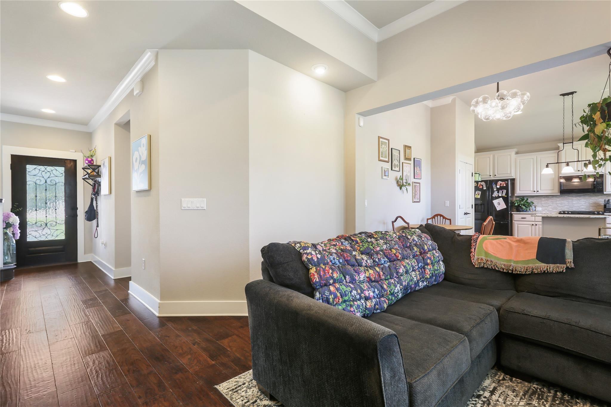 9407 Mcknight Loop #9 Property Photo 10