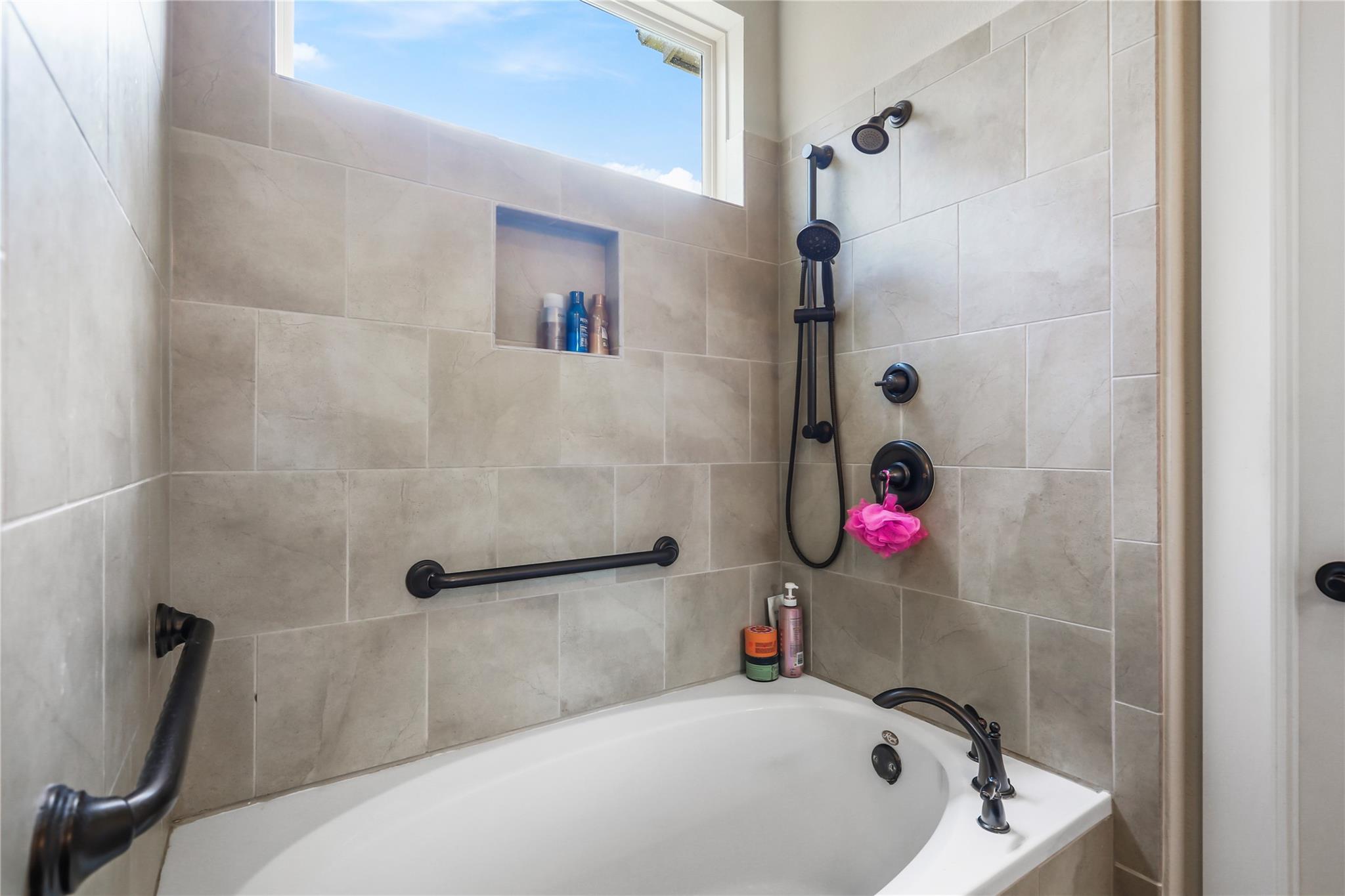 9407 Mcknight Loop #9 Property Photo 15