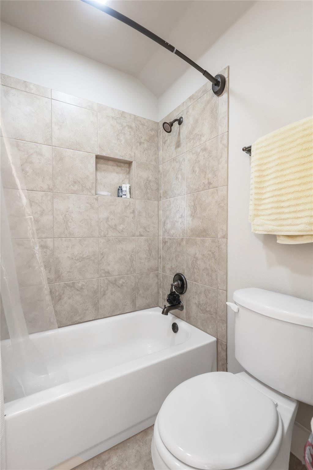 9407 Mcknight Loop #9 Property Photo 22