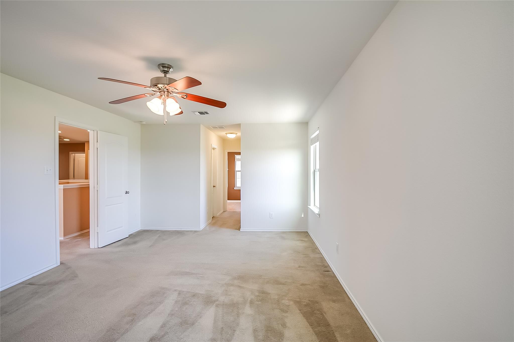 518 Carrington St Property Photo 20