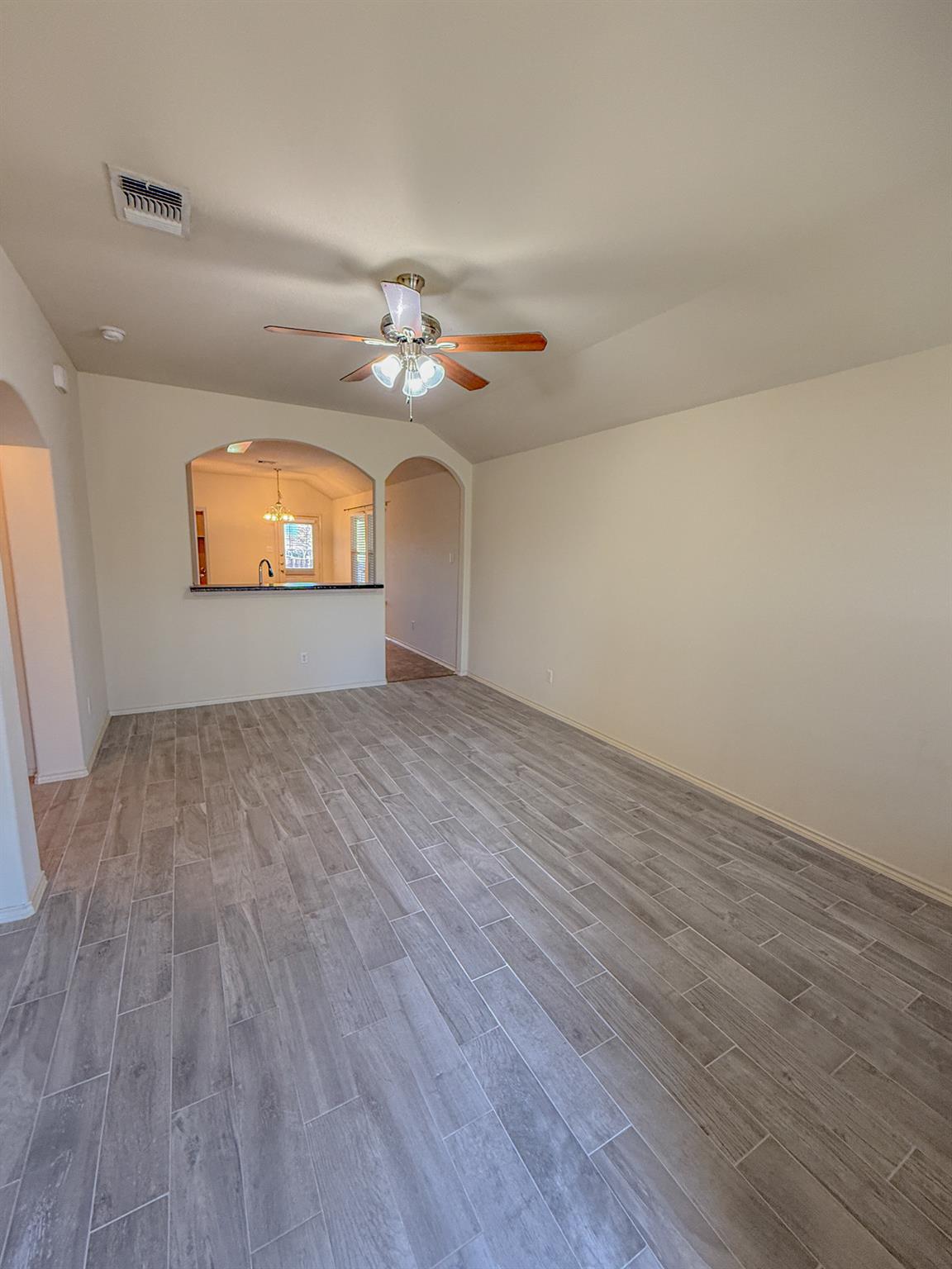 412 Azurite Dr Property Photo 4