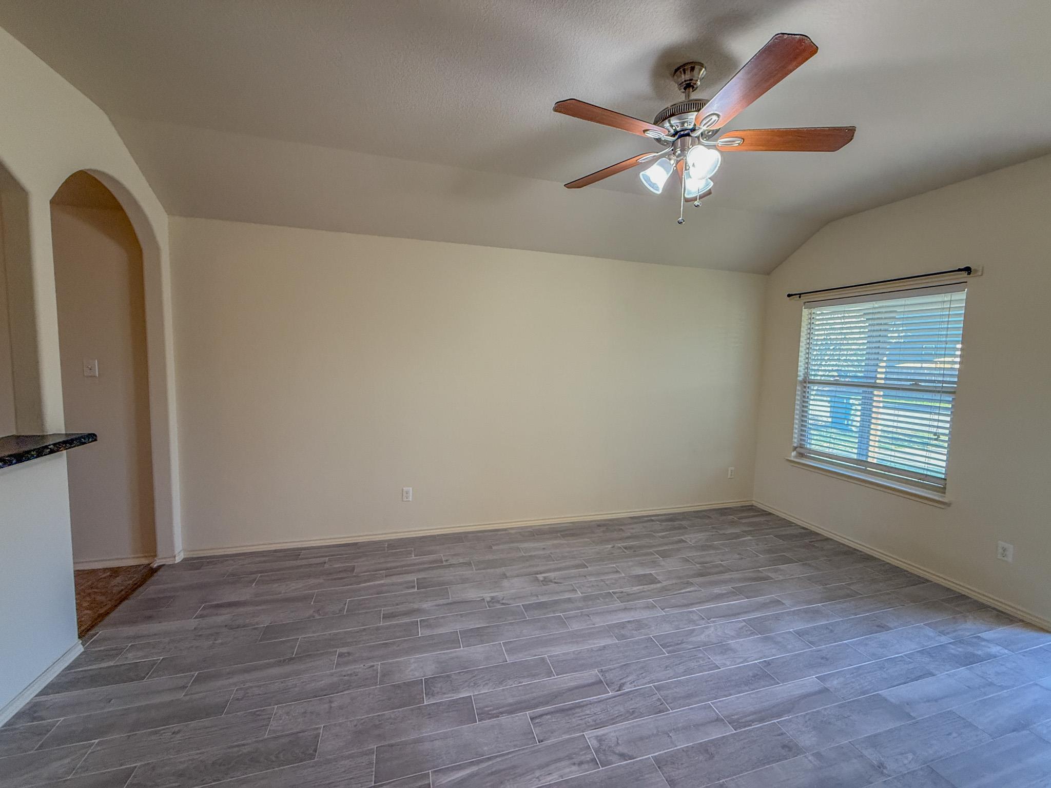 412 Azurite Dr Property Photo 5