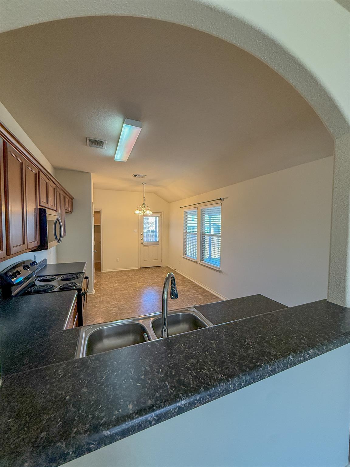 412 Azurite Dr Property Photo 7