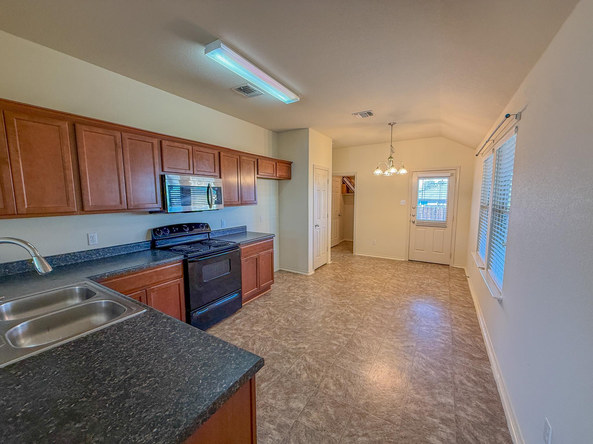 412 Azurite Dr Property Photo 9