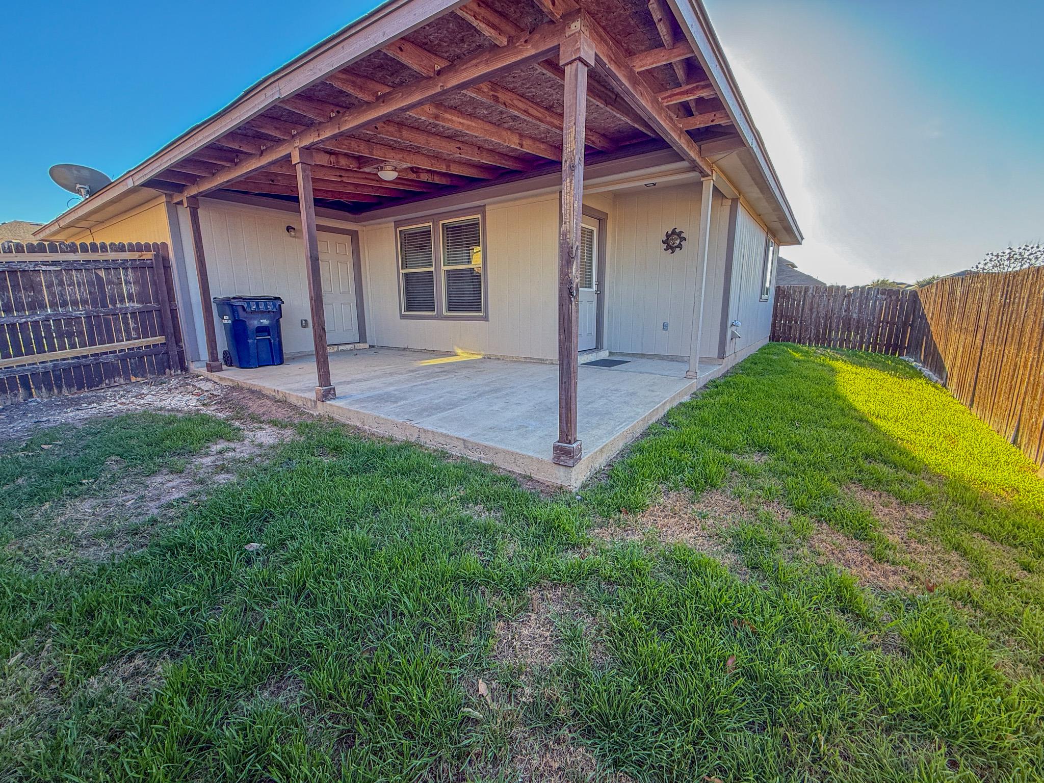412 Azurite Dr Property Photo 22