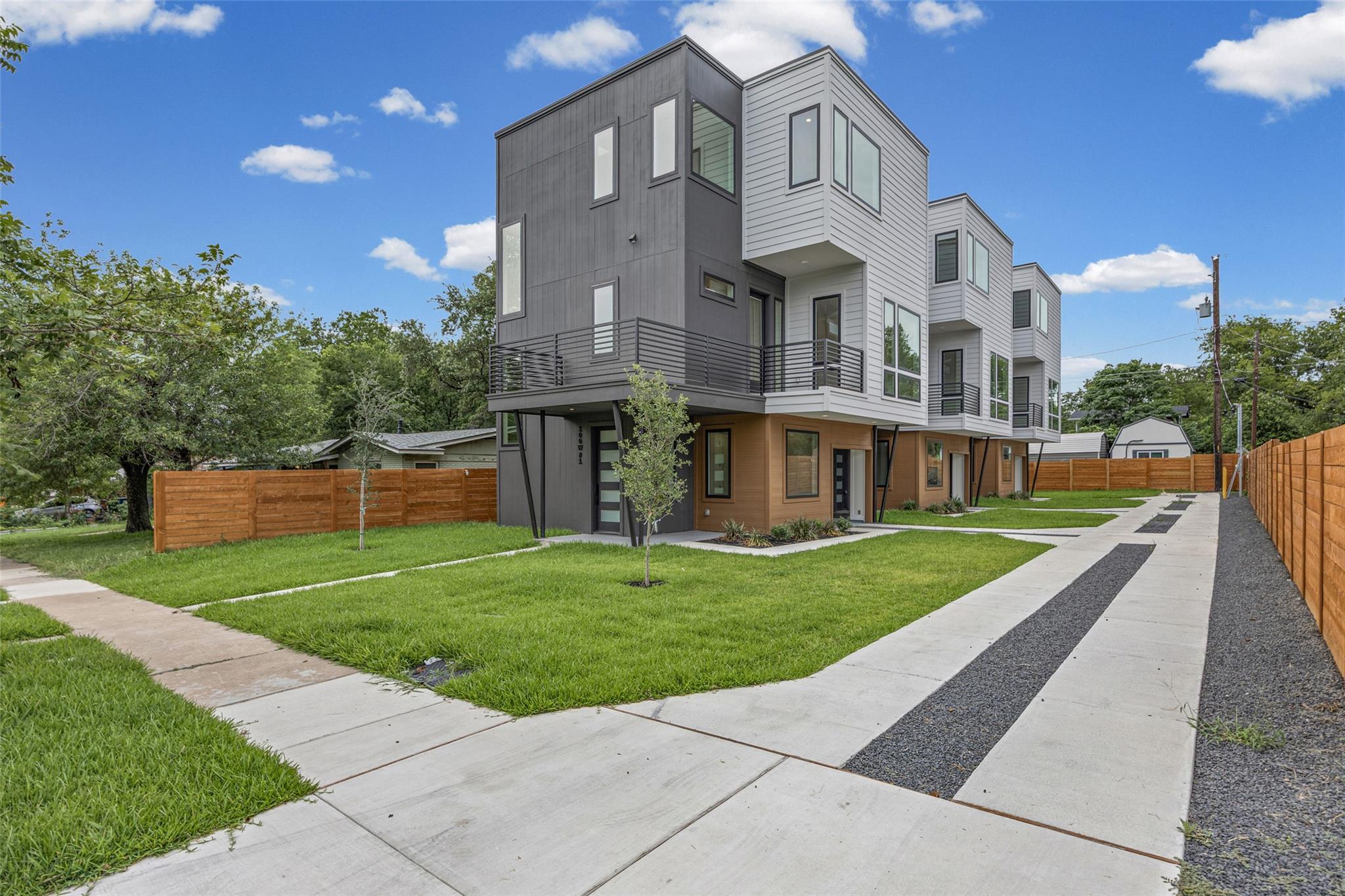 100 W Odell St #3 Property Photo 3