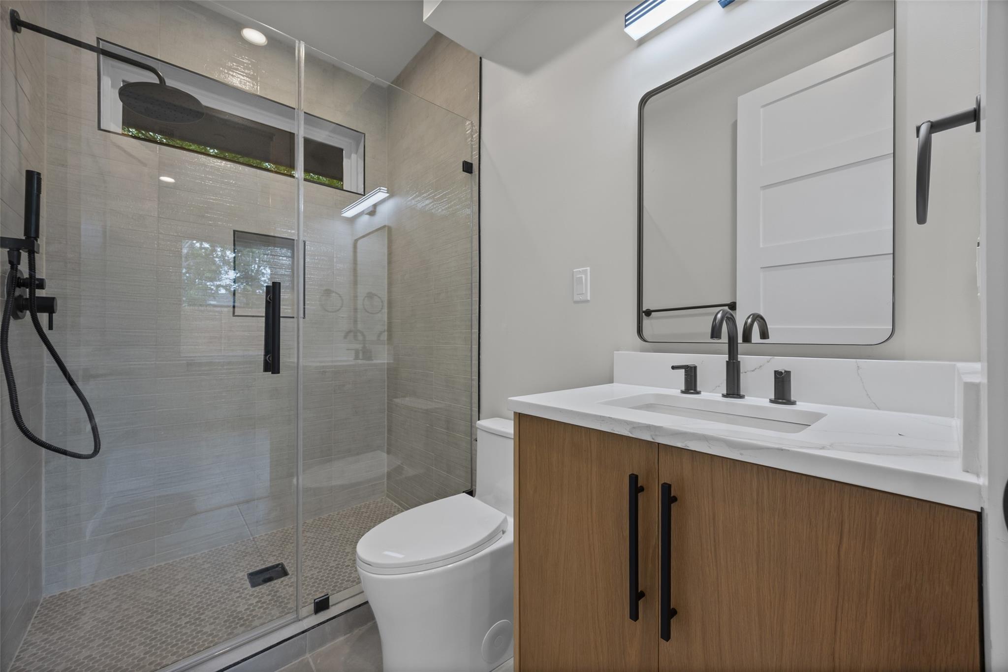 100 W Odell St #3 Property Photo 8