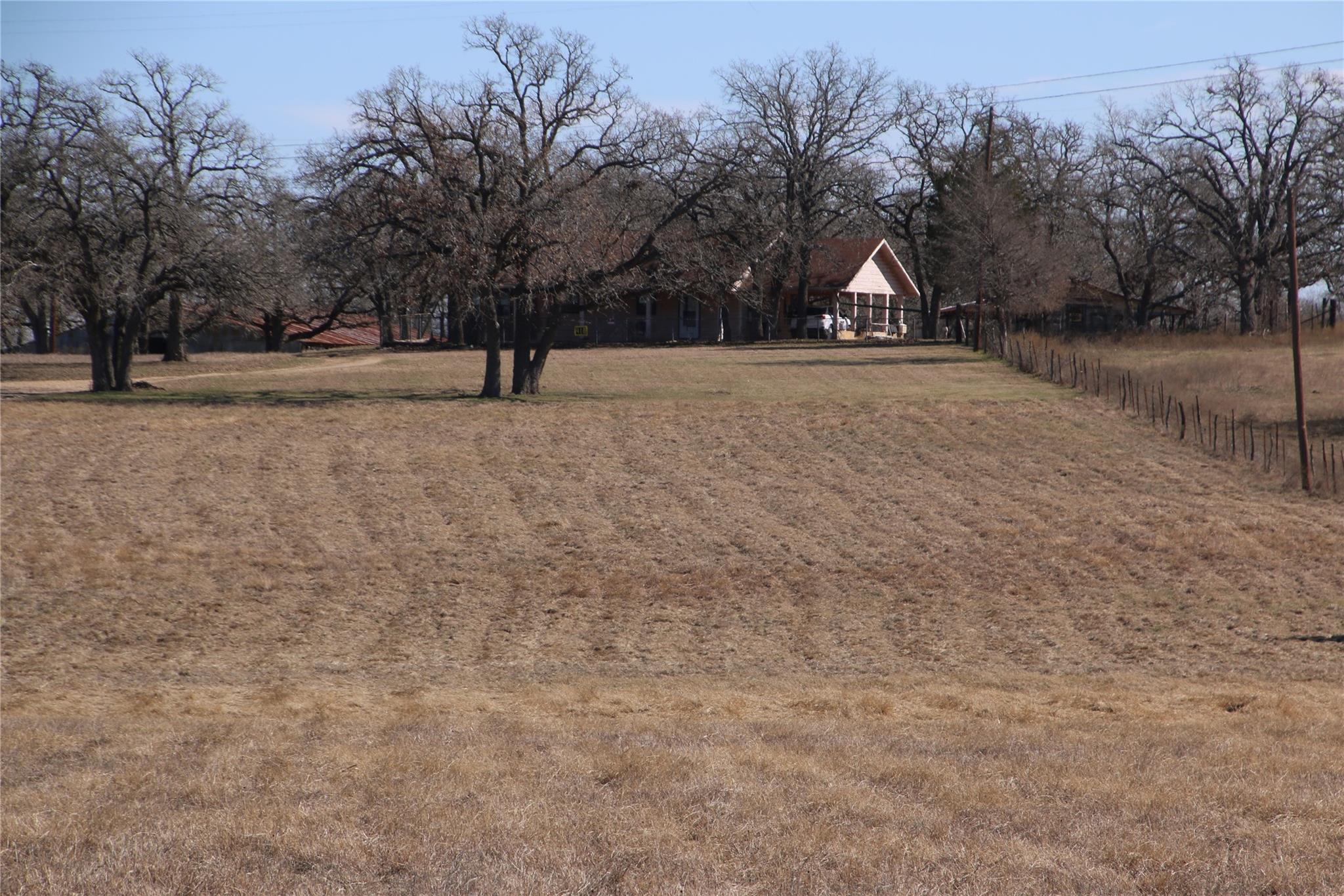 418 County Road 458a Property Photo 4